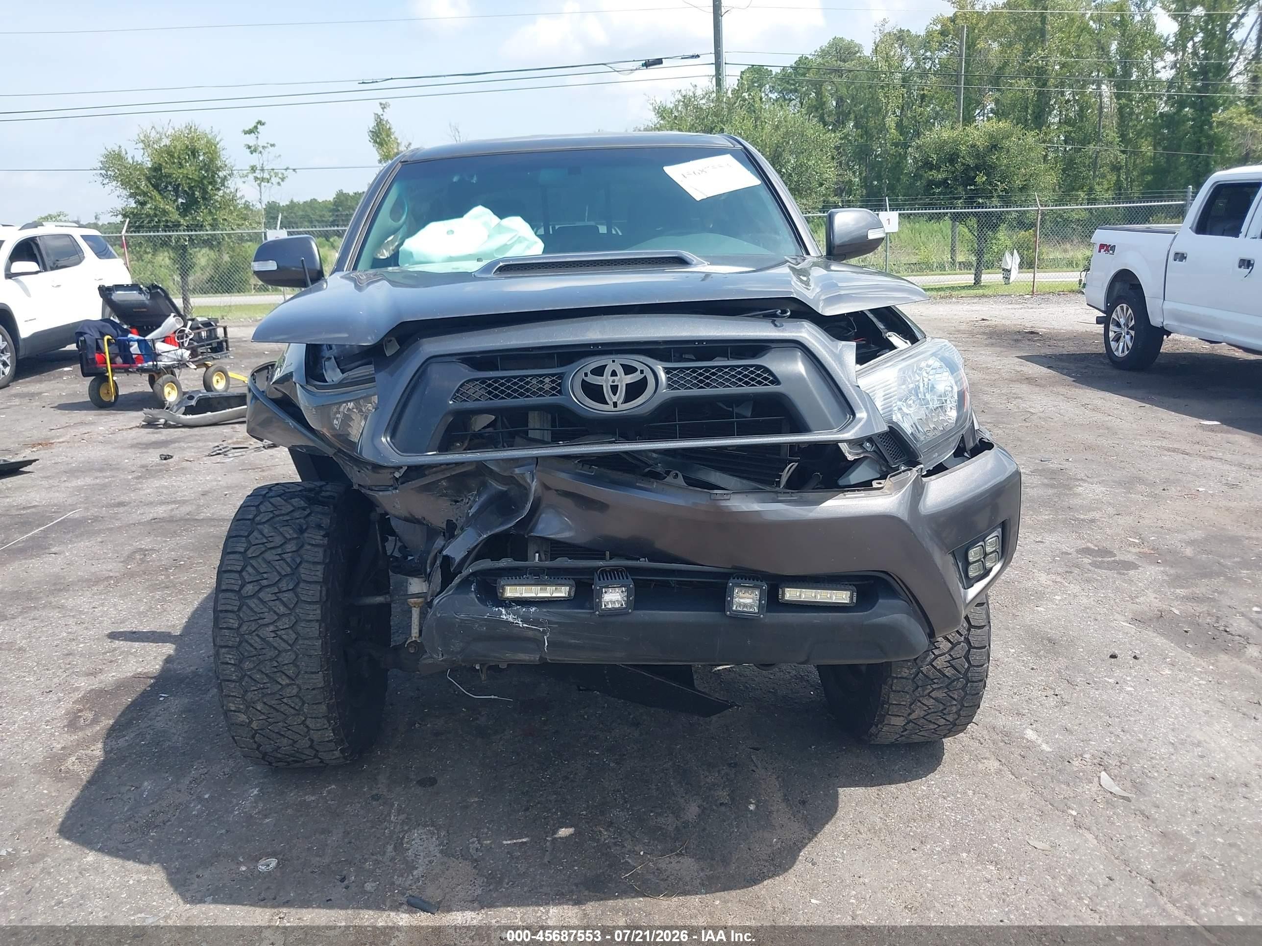 2015 Toyota Tacoma Prerunner V6 Gray vin: 5TFJU4GNXFX089917