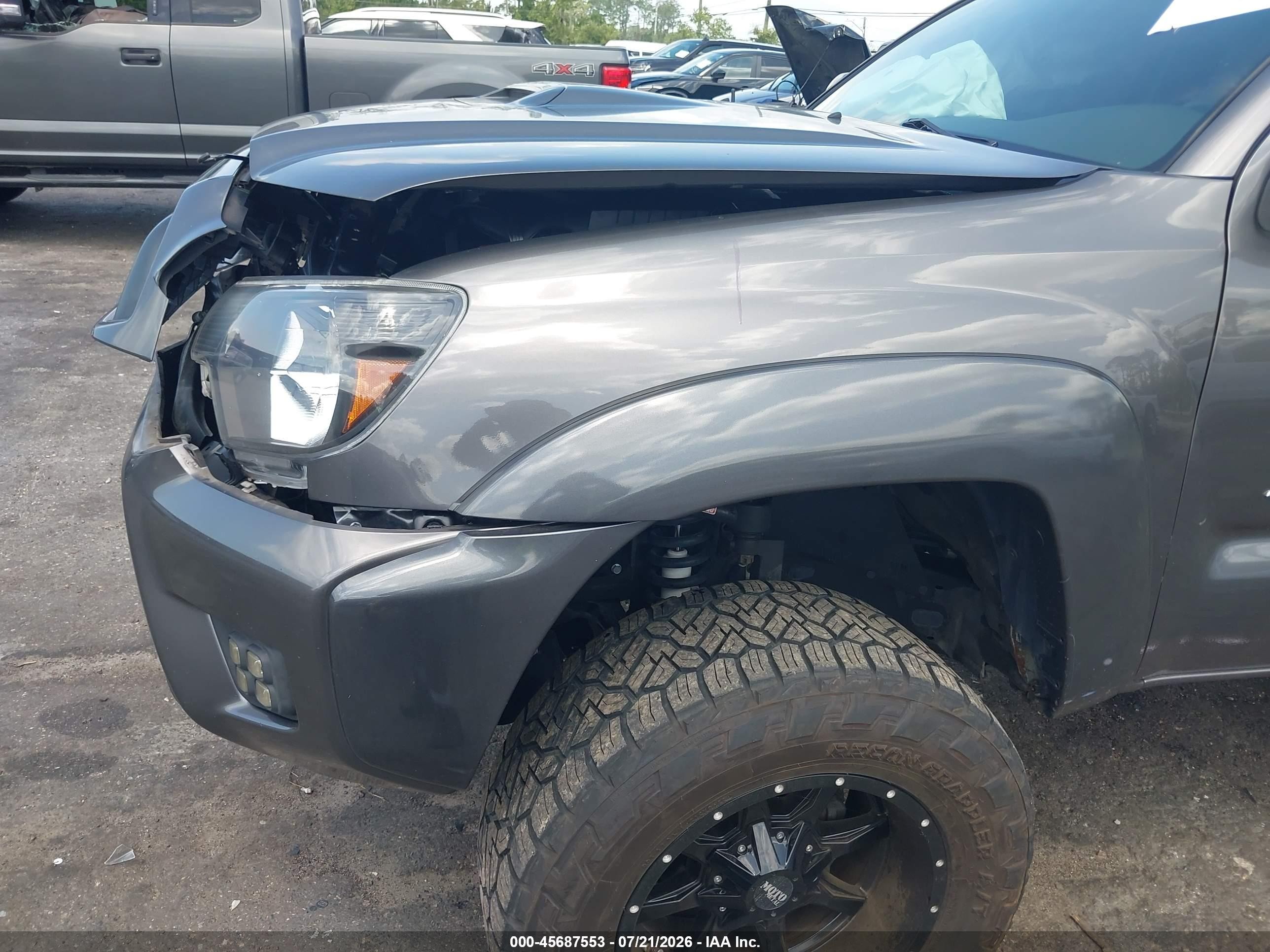 2015 Toyota Tacoma Prerunner V6 Gray vin: 5TFJU4GNXFX089917