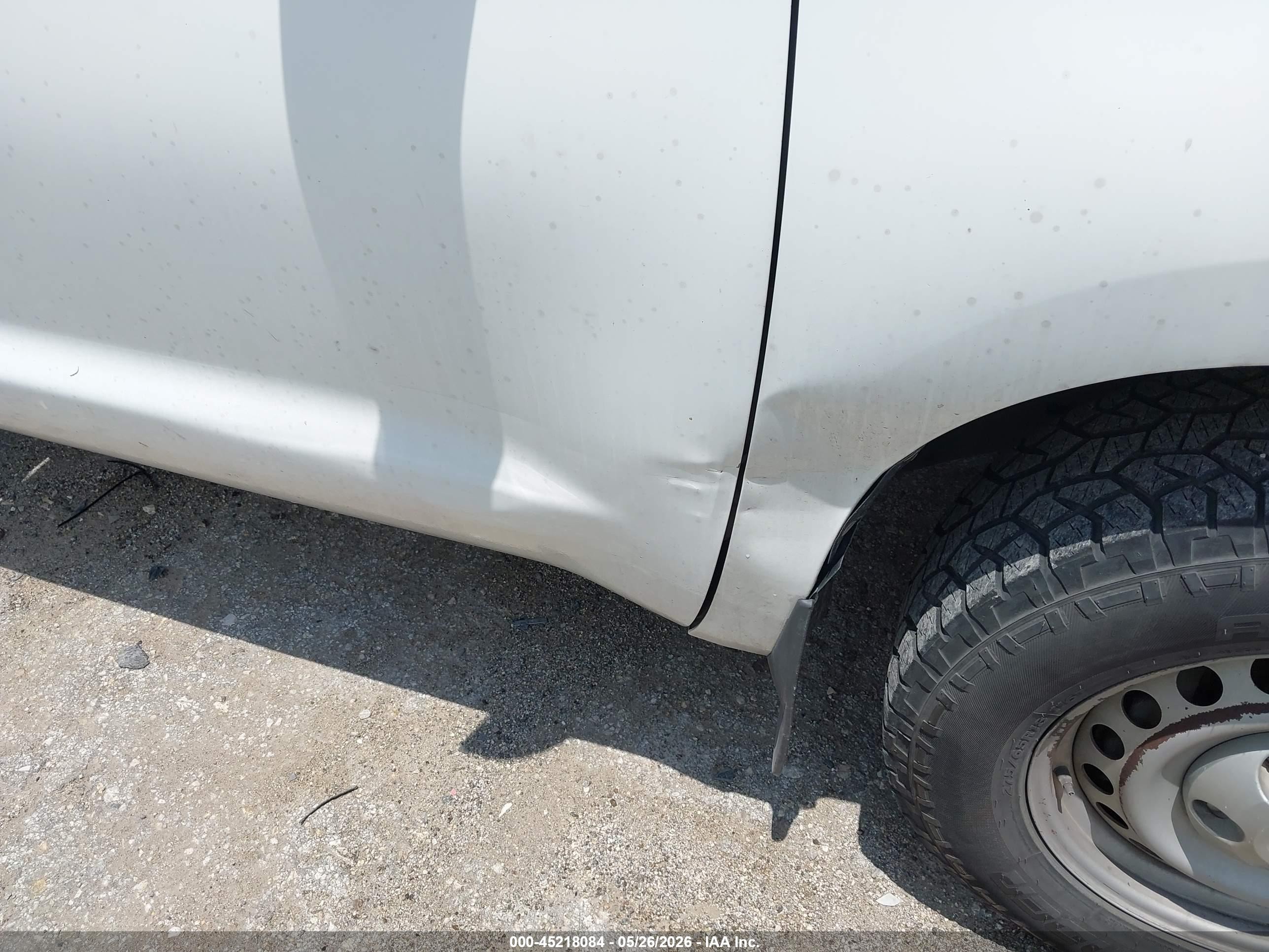 2007 Toyota Tundra Base V6 White vin: 5TFJU52177X002597