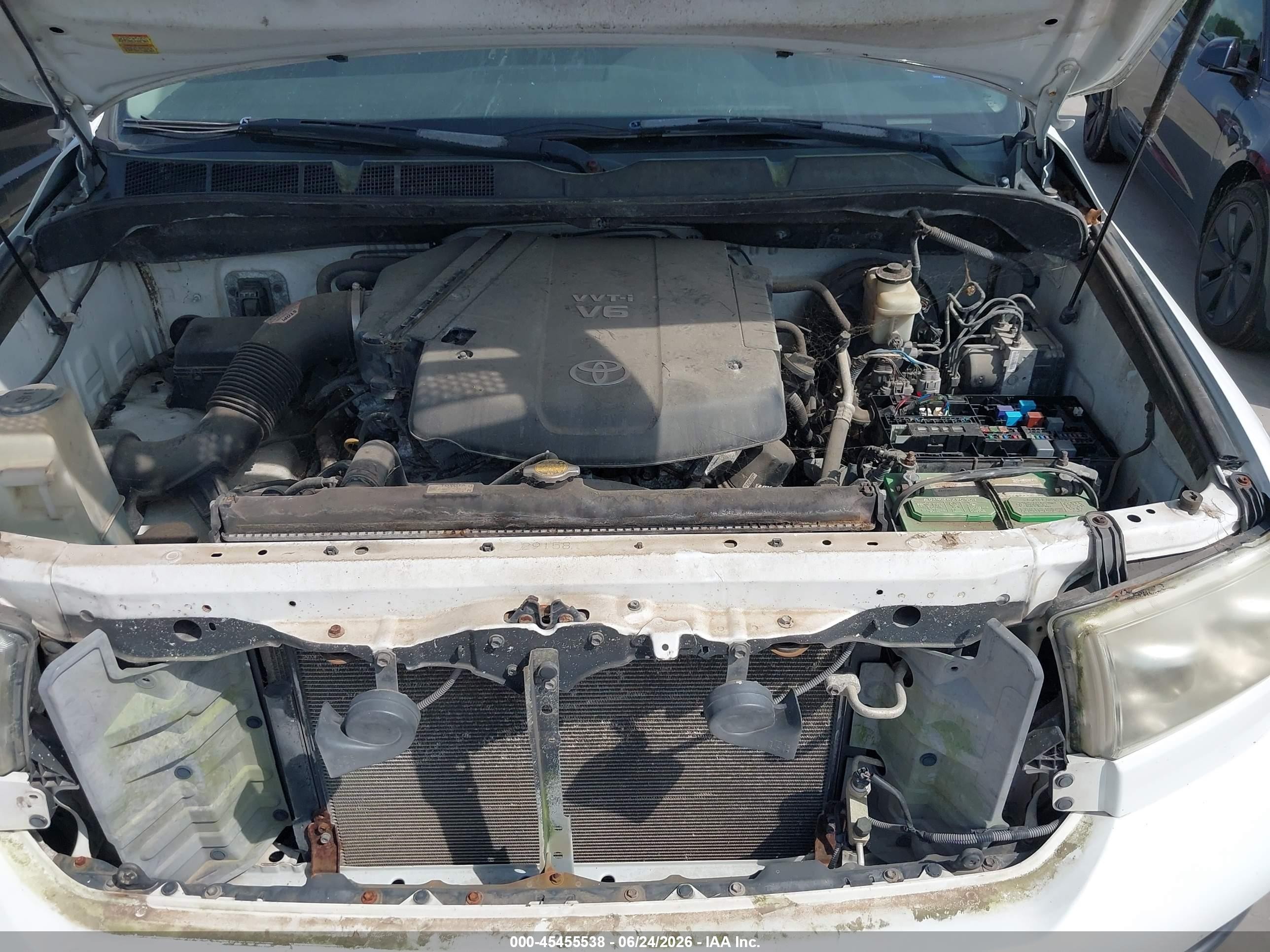 2010 Toyota Tundra Grade V6 White vin: 5TFJU5F11AX004525