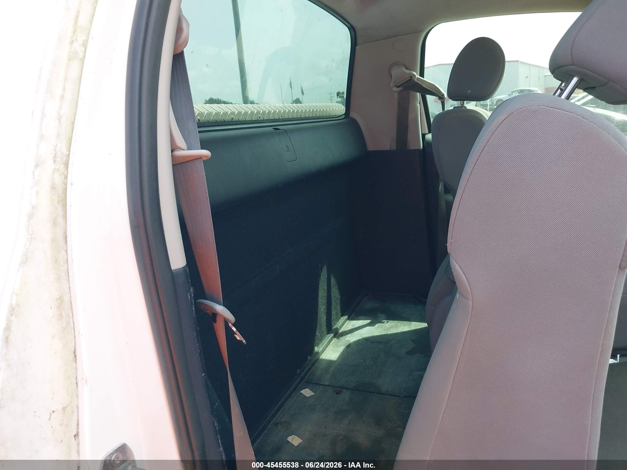 2010 Toyota Tundra Grade V6 White vin: 5TFJU5F11AX004525