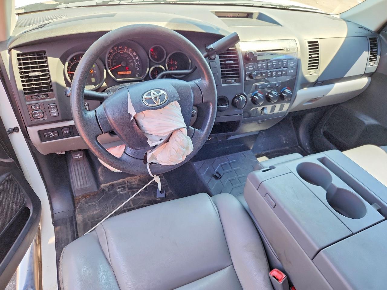 2013 Toyota Tundra Grade White vin: 5TFJU5F15DX004886