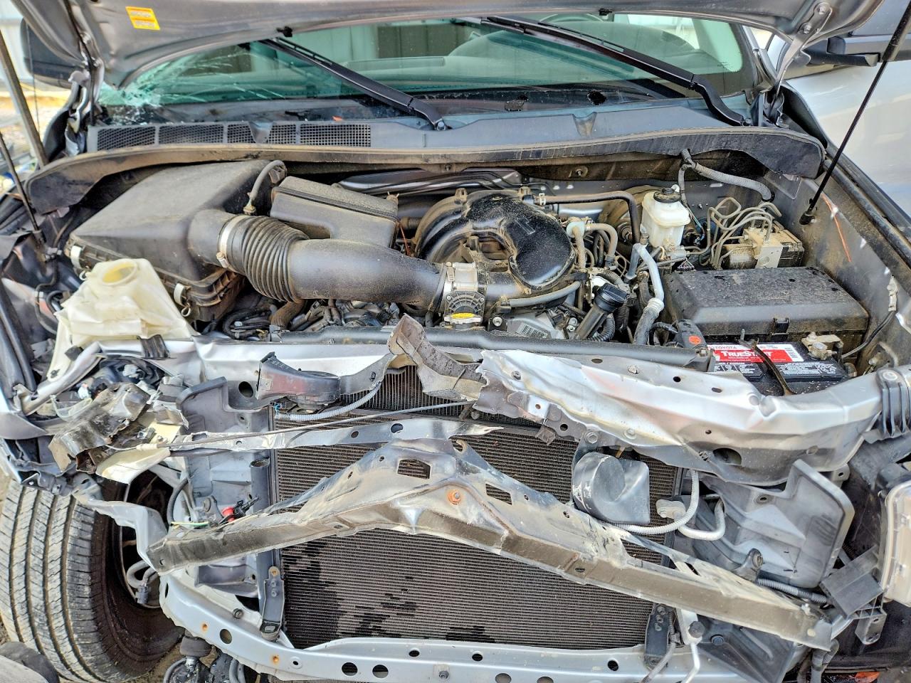 2013 Toyota Tundra Grade Silver vin: 5TFJU5F19DX004843