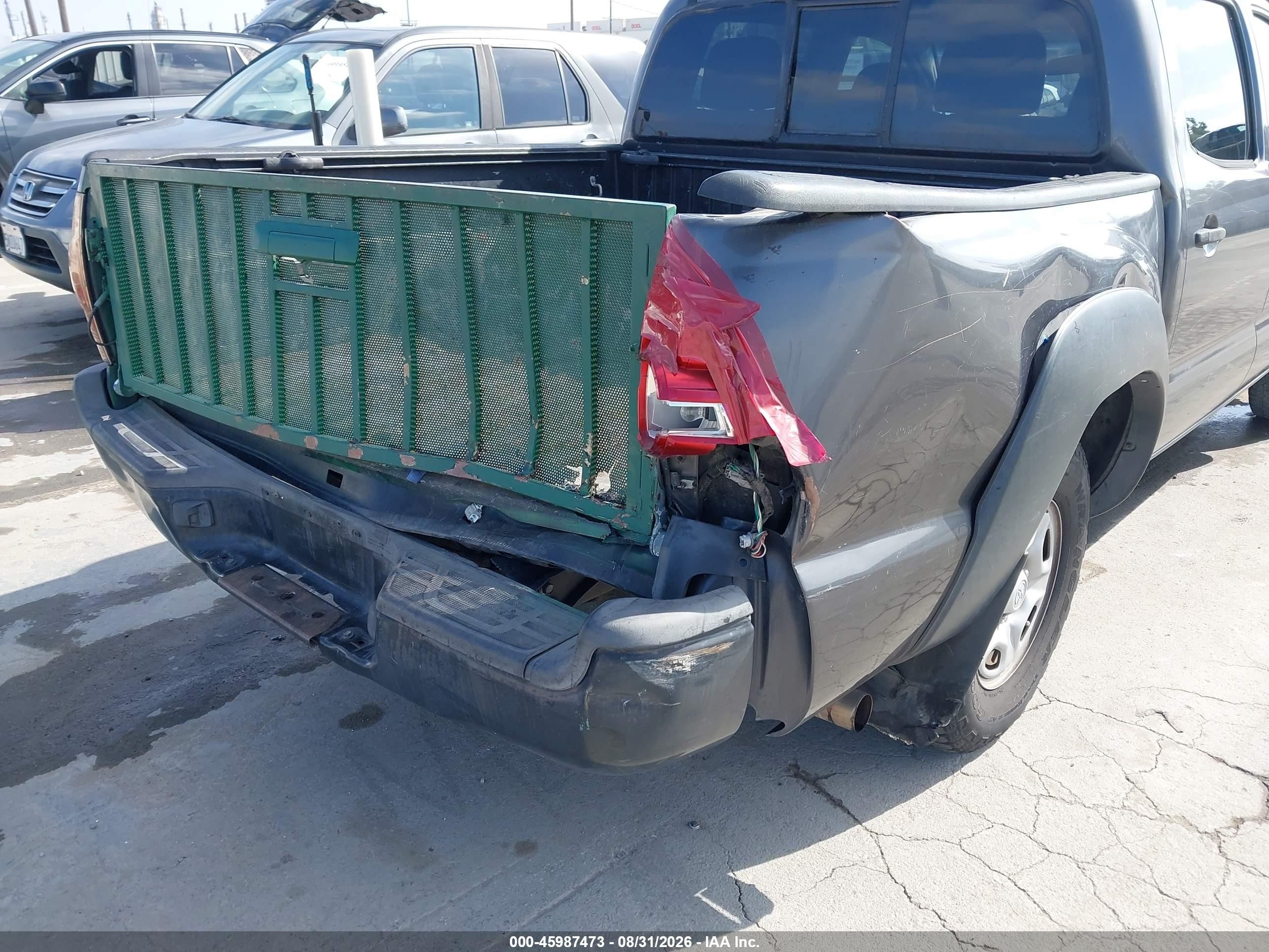 2014 Toyota Tacoma   Gray vin: 5TFJX4CN2EX040626