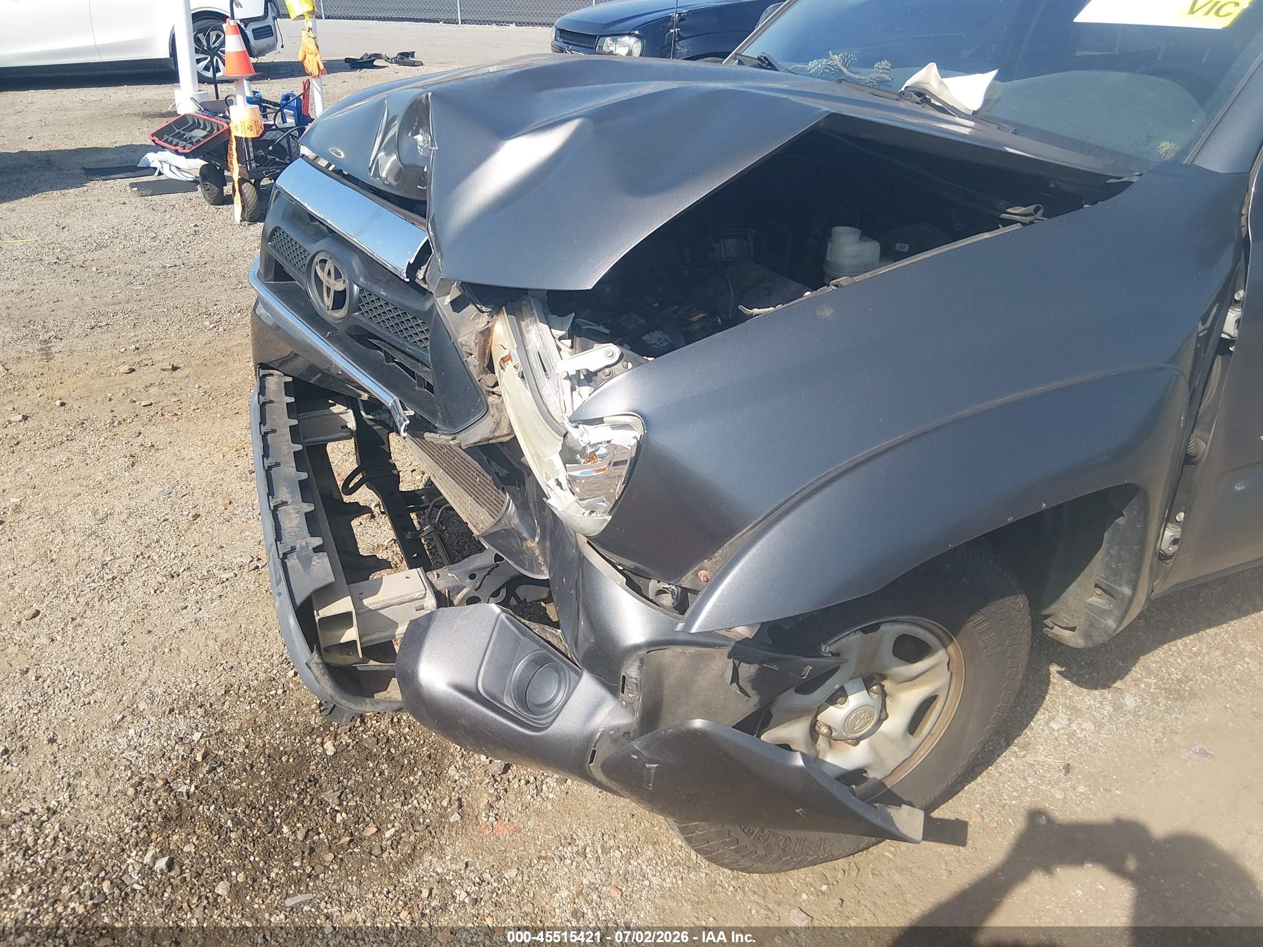 2013 Toyota Tacoma   Серый vin: 5TFJX4CN3DX032467