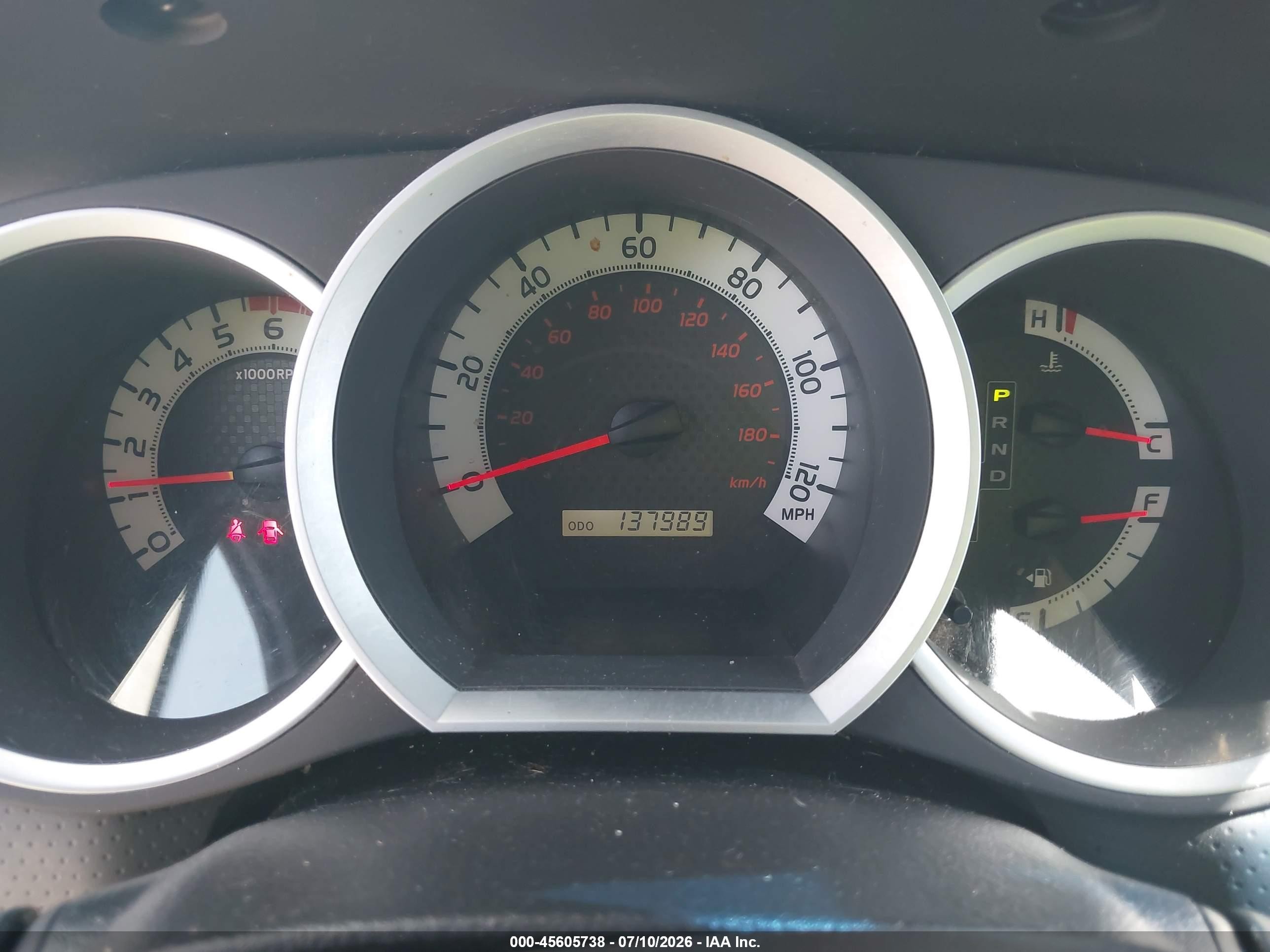 2015 Toyota Tacoma   Белый vin: 5TFJX4CN4FX047997