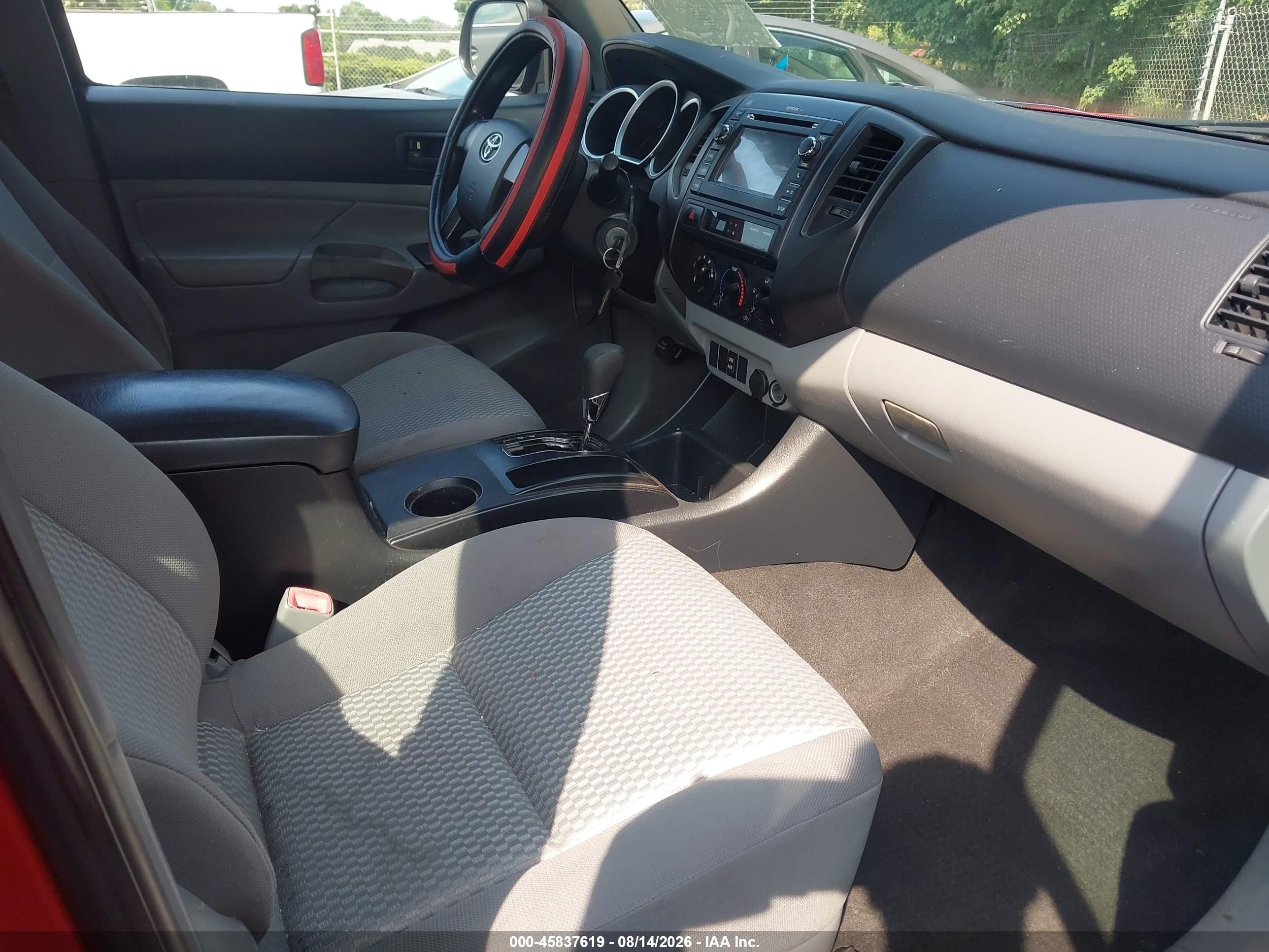 2013 Toyota Tacoma   Red vin: 5TFJX4CN6DX033449