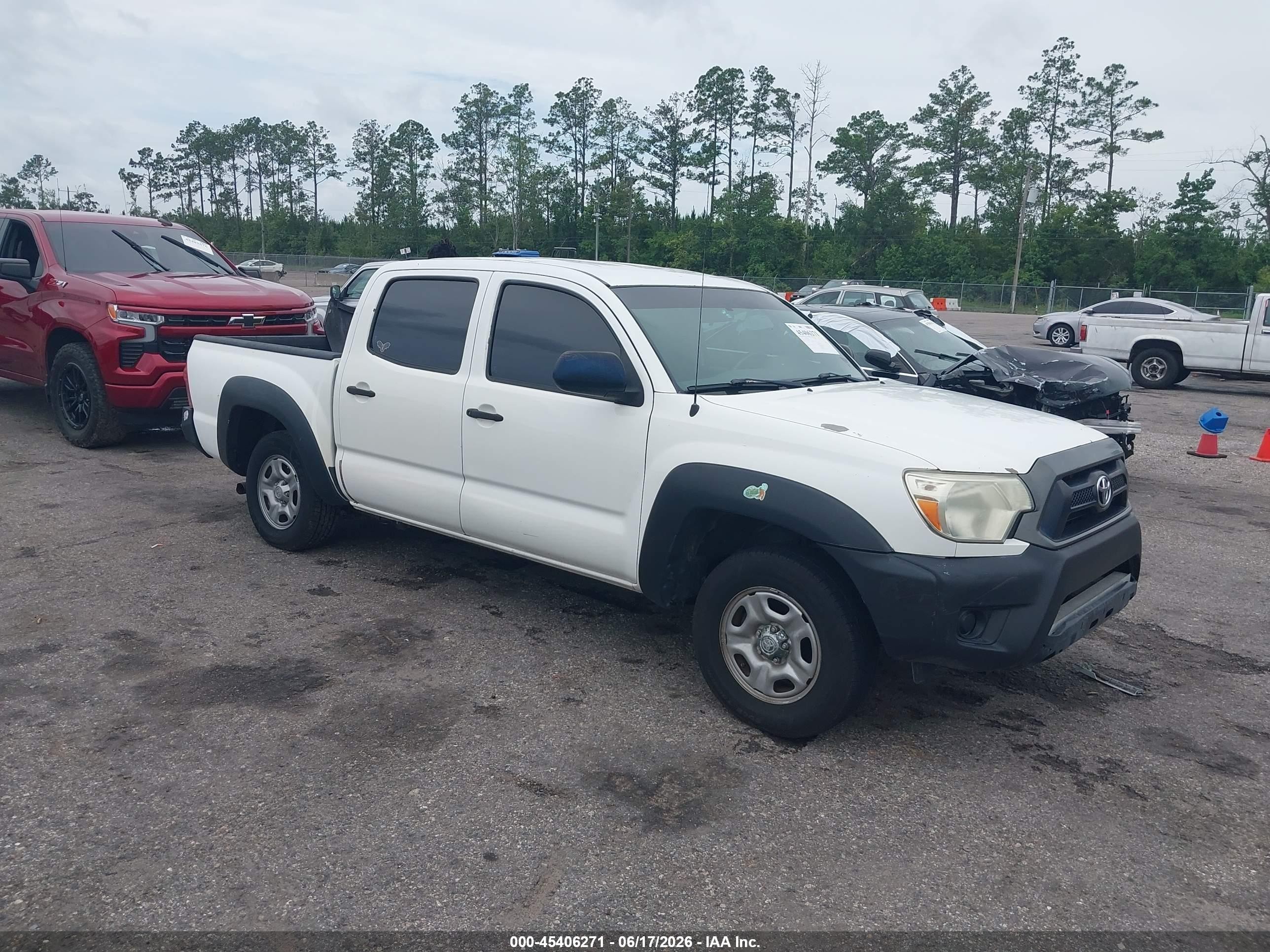 2014 Toyota Tacoma   White vin: 5TFJX4CN8EX040890