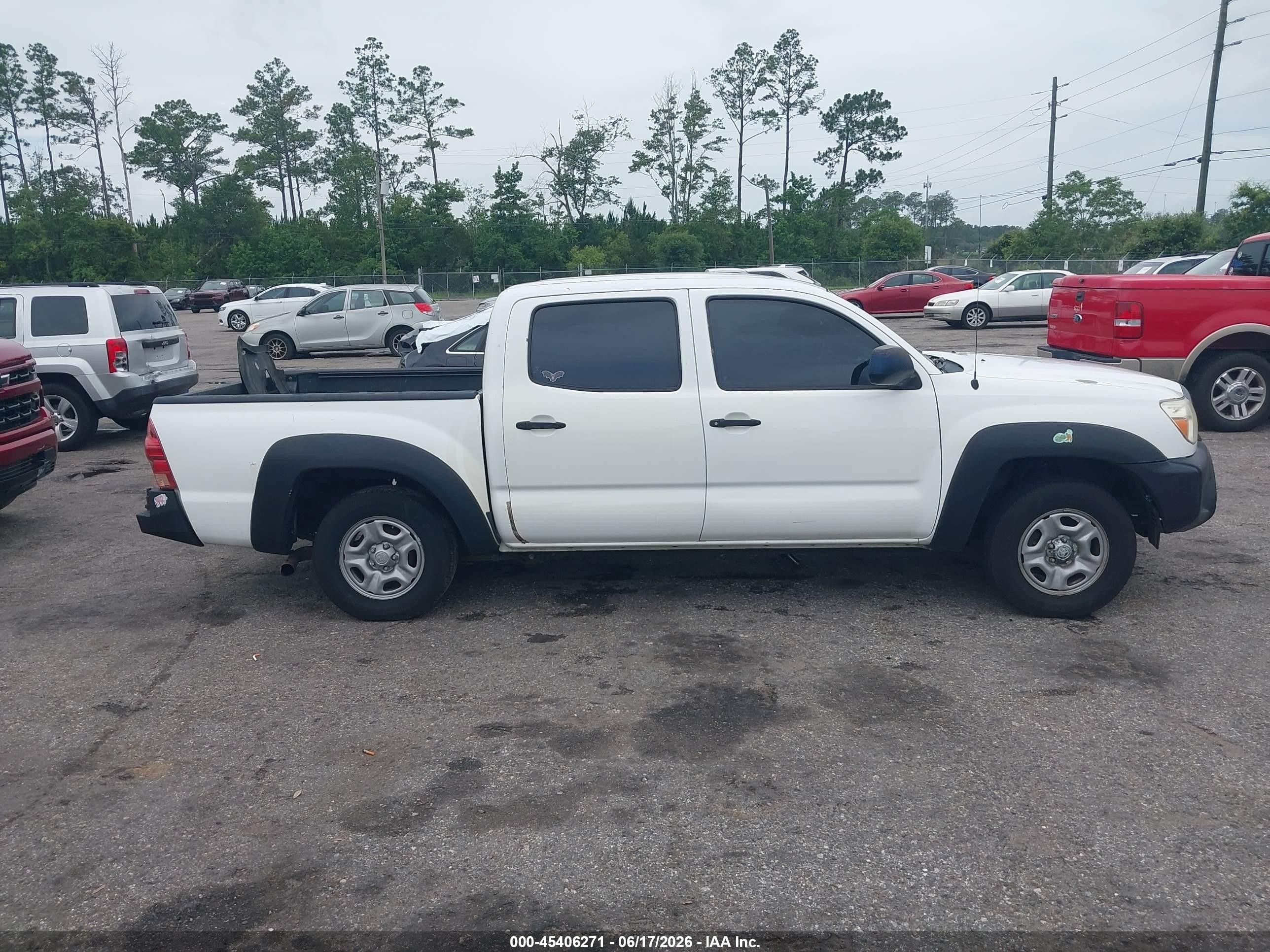 2014 Toyota Tacoma   White vin: 5TFJX4CN8EX040890
