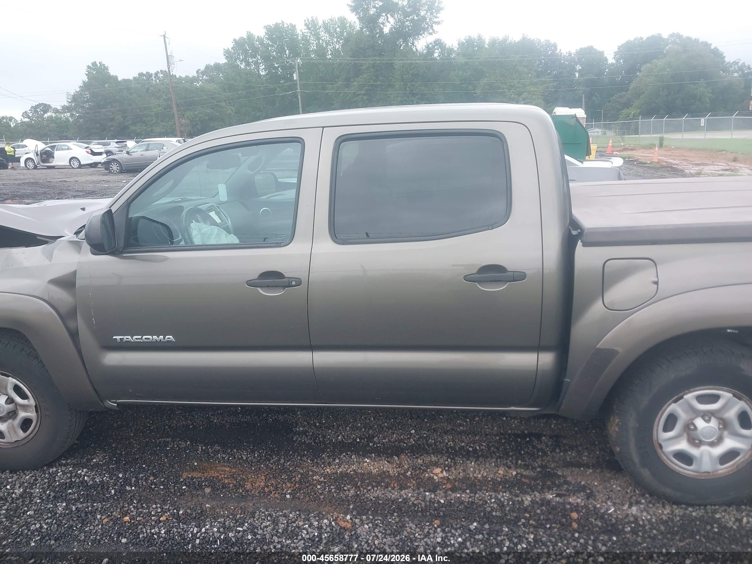 2013 Toyota Tacoma   Коричневый vin: 5TFJX4CNXDX024298