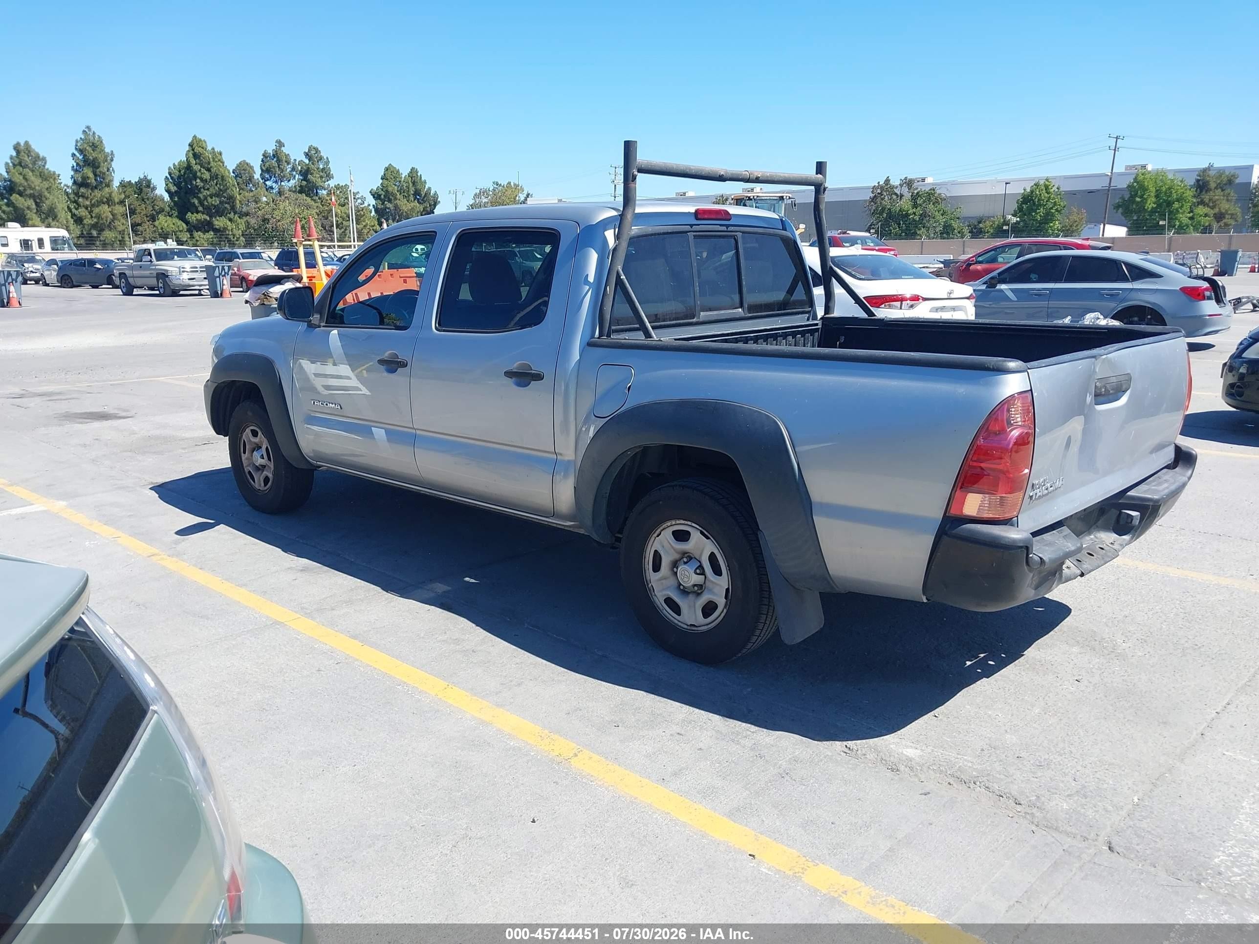 2014 Toyota Tacoma   Серый vin: 5TFJX4CNXEX043516