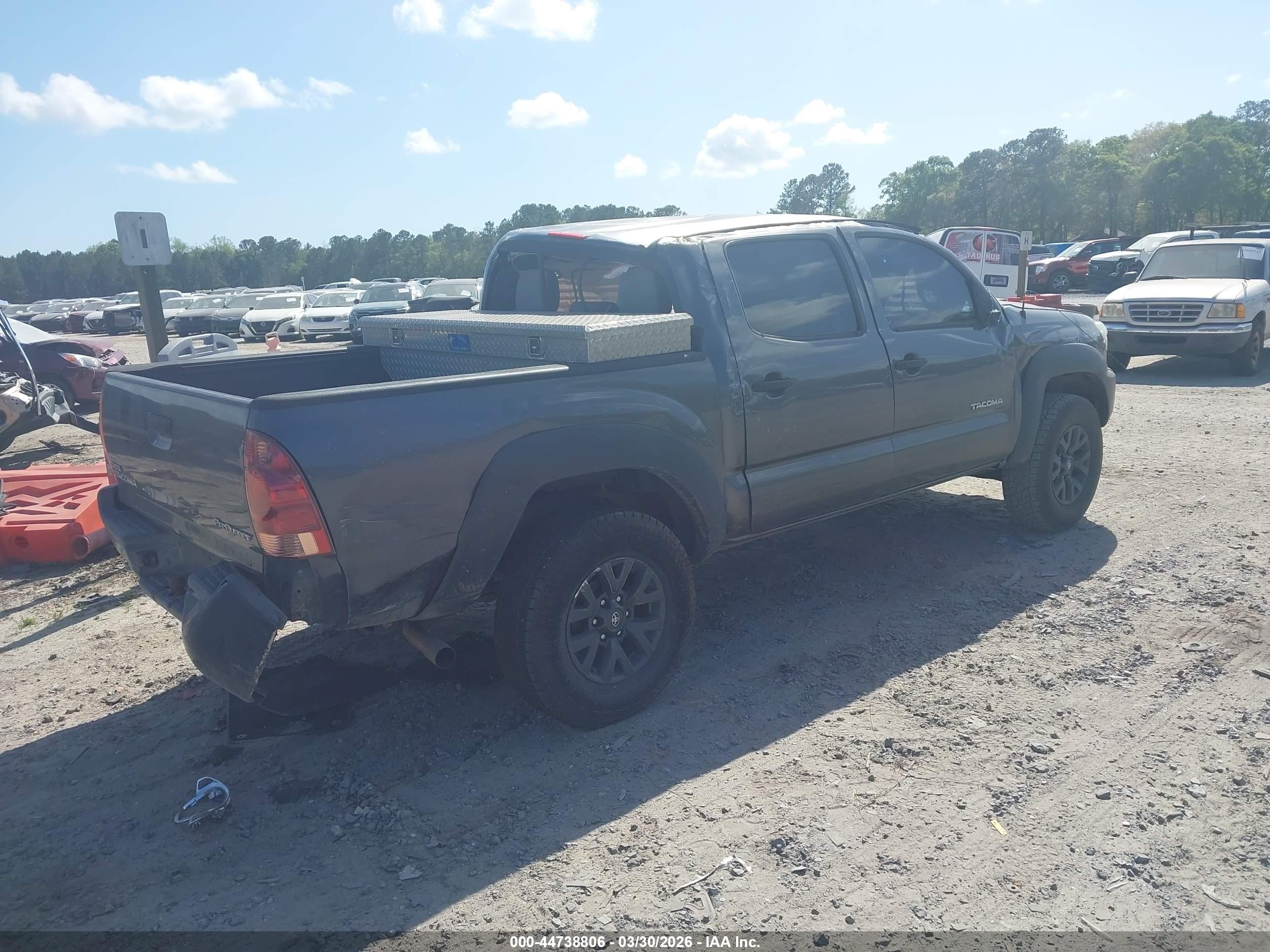 2013 Toyota Tacoma Prerunner Gray vin: 5TFJX4GN0DX019136