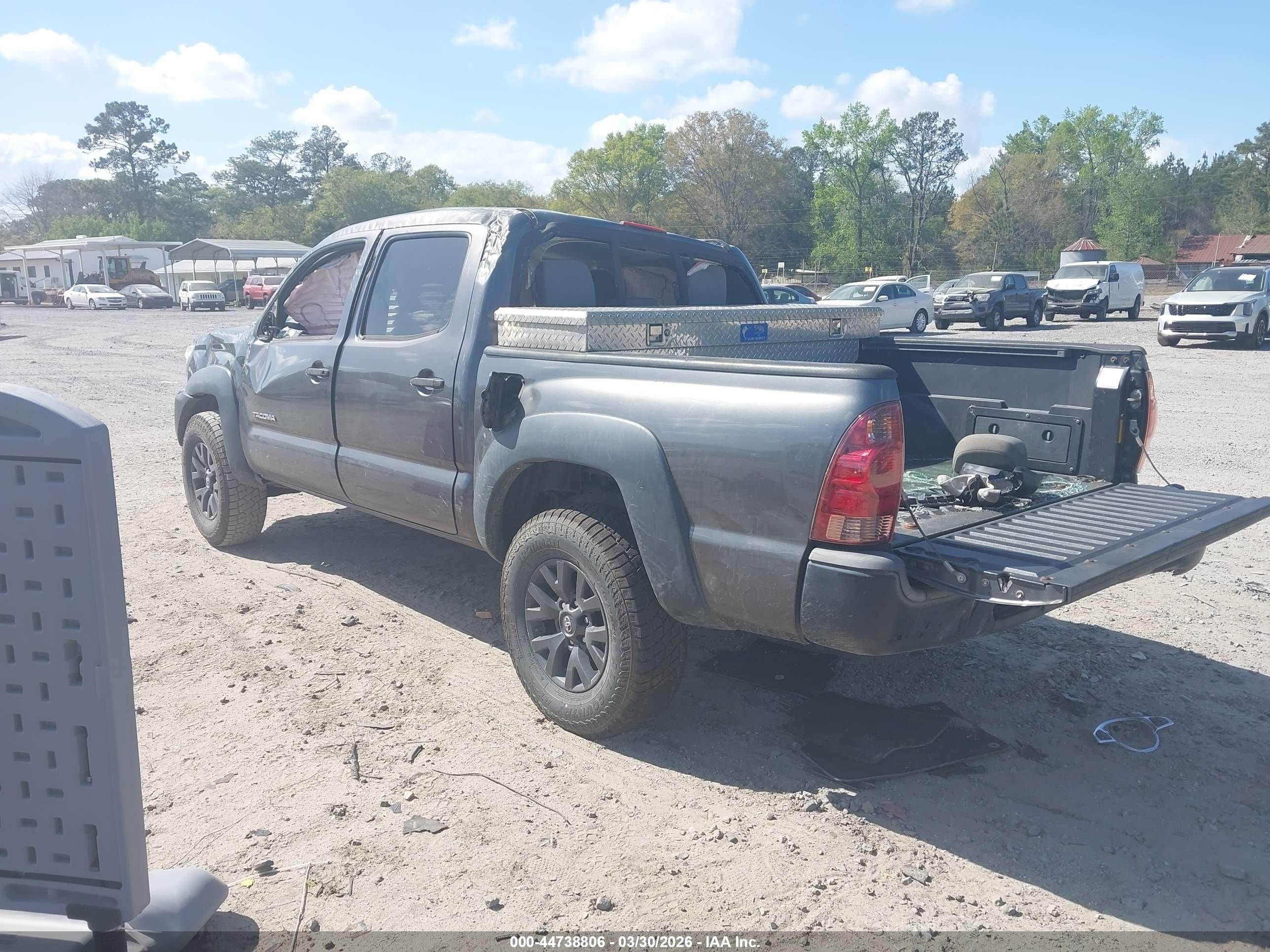 2013 Toyota Tacoma Prerunner Gray vin: 5TFJX4GN0DX019136