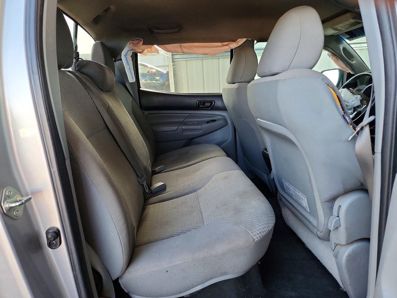 2015 Toyota Tacoma Double Cab Prerunner Silver vin: 5TFJX4GN0FX050986