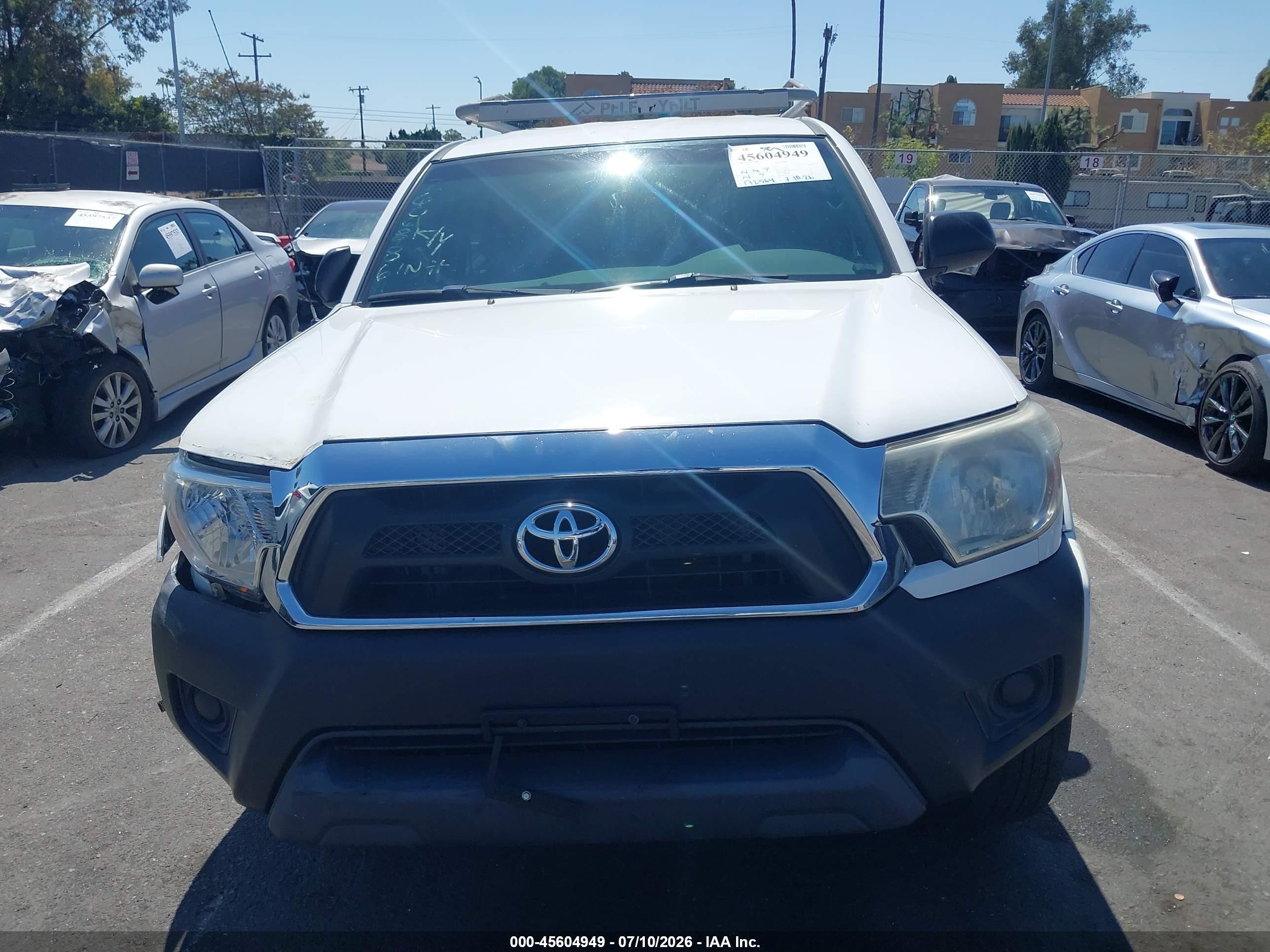 2012 Toyota Tacoma Prerunner White vin: 5TFJX4GN2CX010596