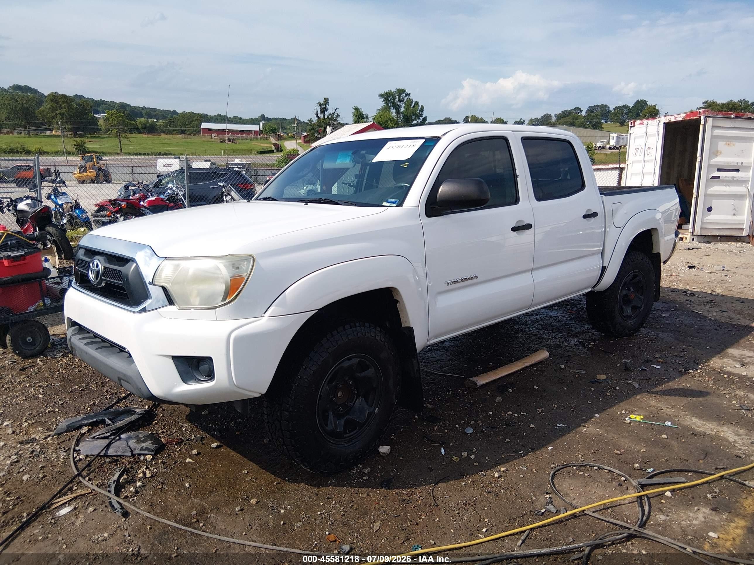 2013 Toyota Tacoma Prerunner White vin: 5TFJX4GN2DX025438