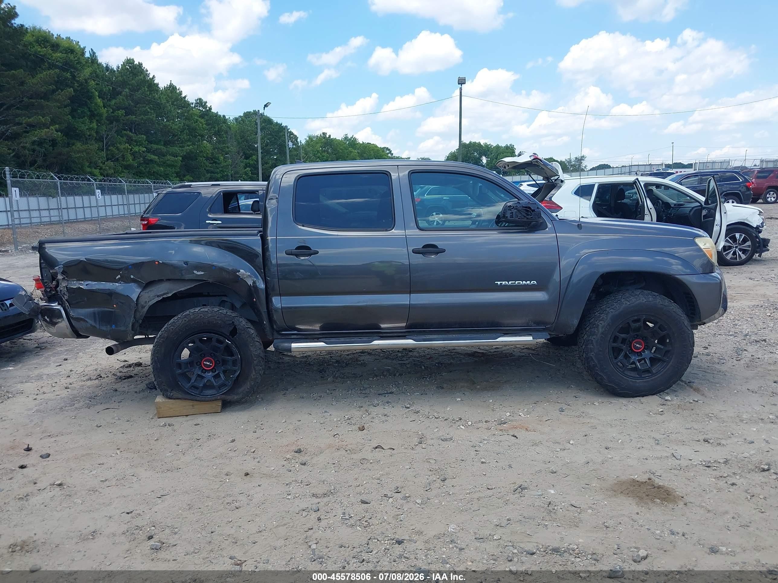 2012 Toyota Tacoma Prerunner Gray vin: 5TFJX4GN3CX007464
