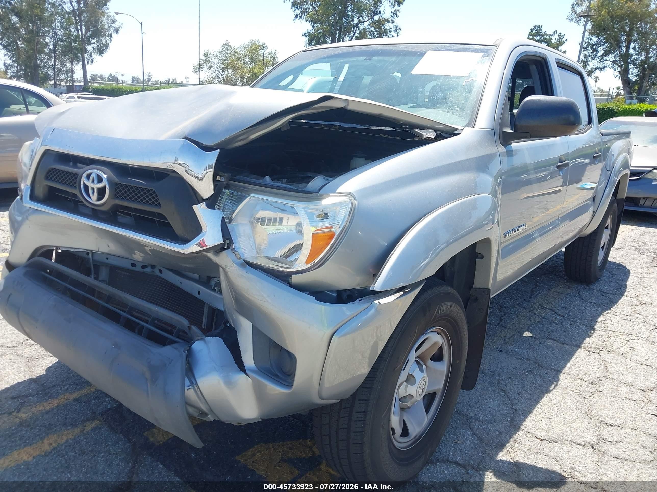 2014 Toyota Tacoma Prerunner Серебряный vin: 5TFJX4GN3EX031072