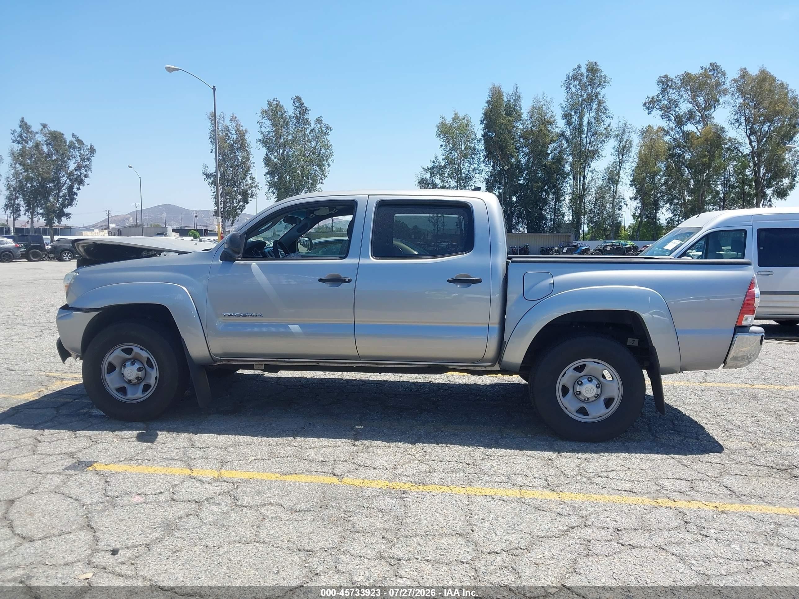2014 Toyota Tacoma Prerunner Серебряный vin: 5TFJX4GN3EX031072