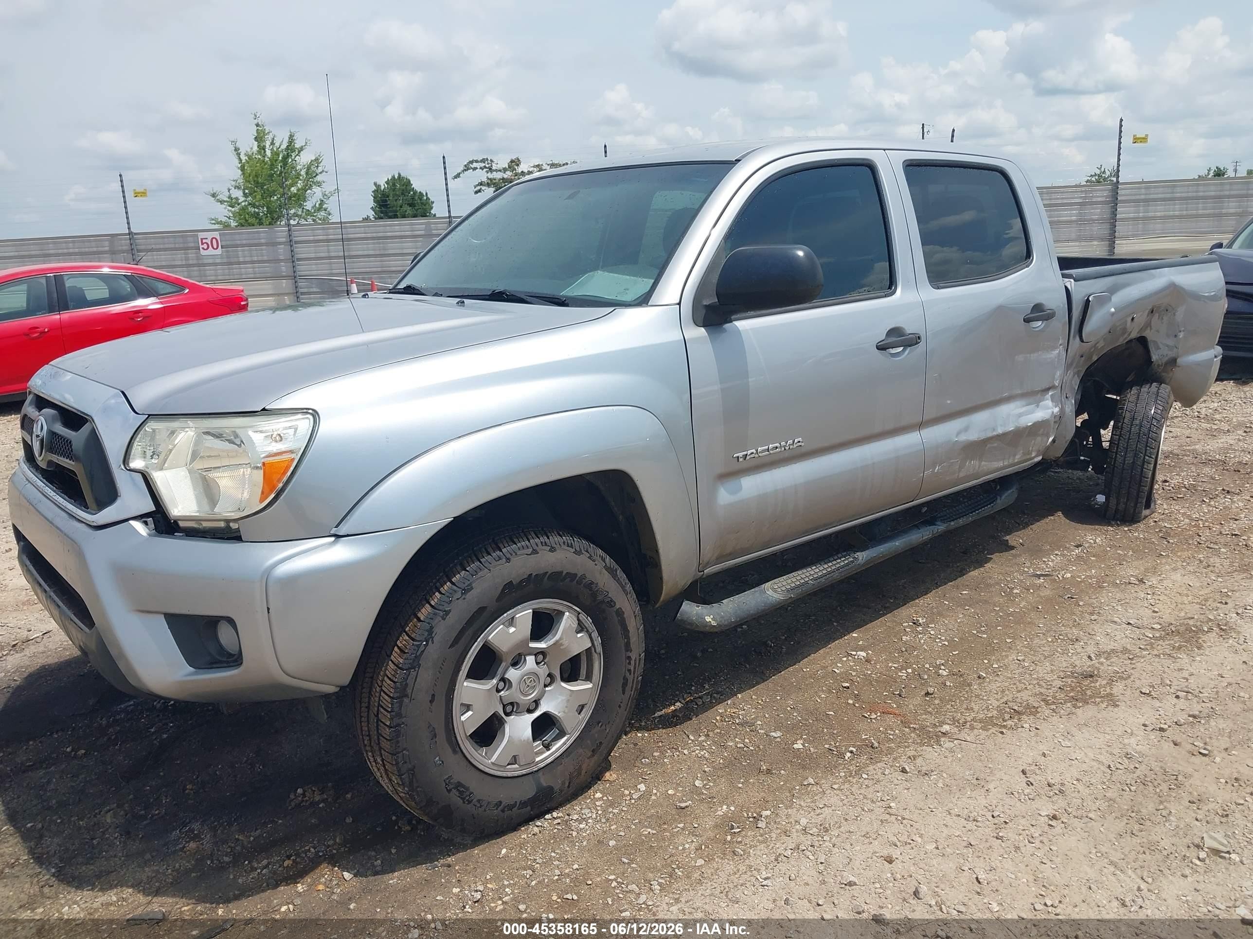 2014 Toyota Tacoma Prerunner Серебряный vin: 5TFJX4GN3EX032559
