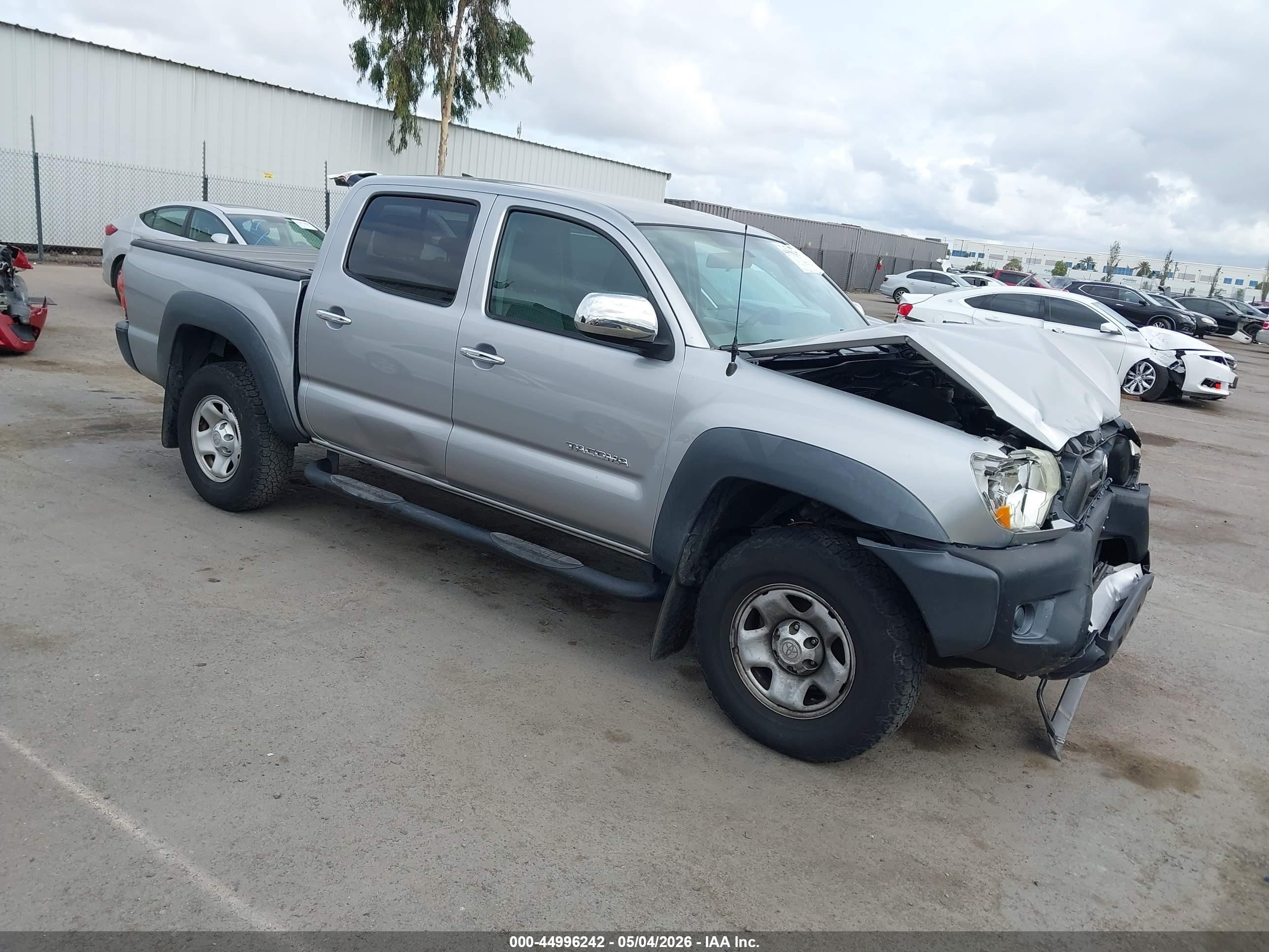 2014 Toyota Tacoma Prerunner Gray vin: 5TFJX4GN3EX033940