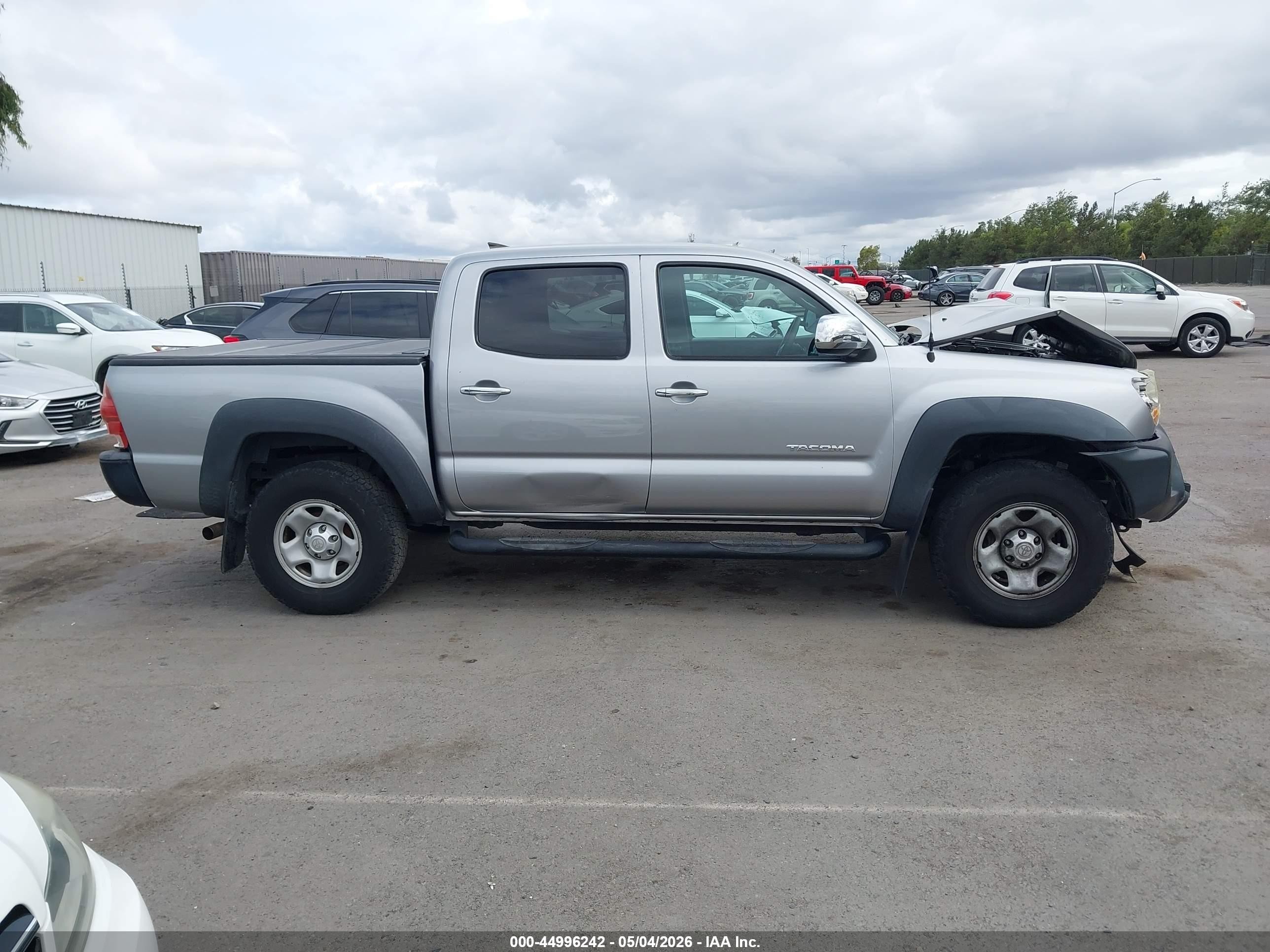 2014 Toyota Tacoma Prerunner Gray vin: 5TFJX4GN3EX033940