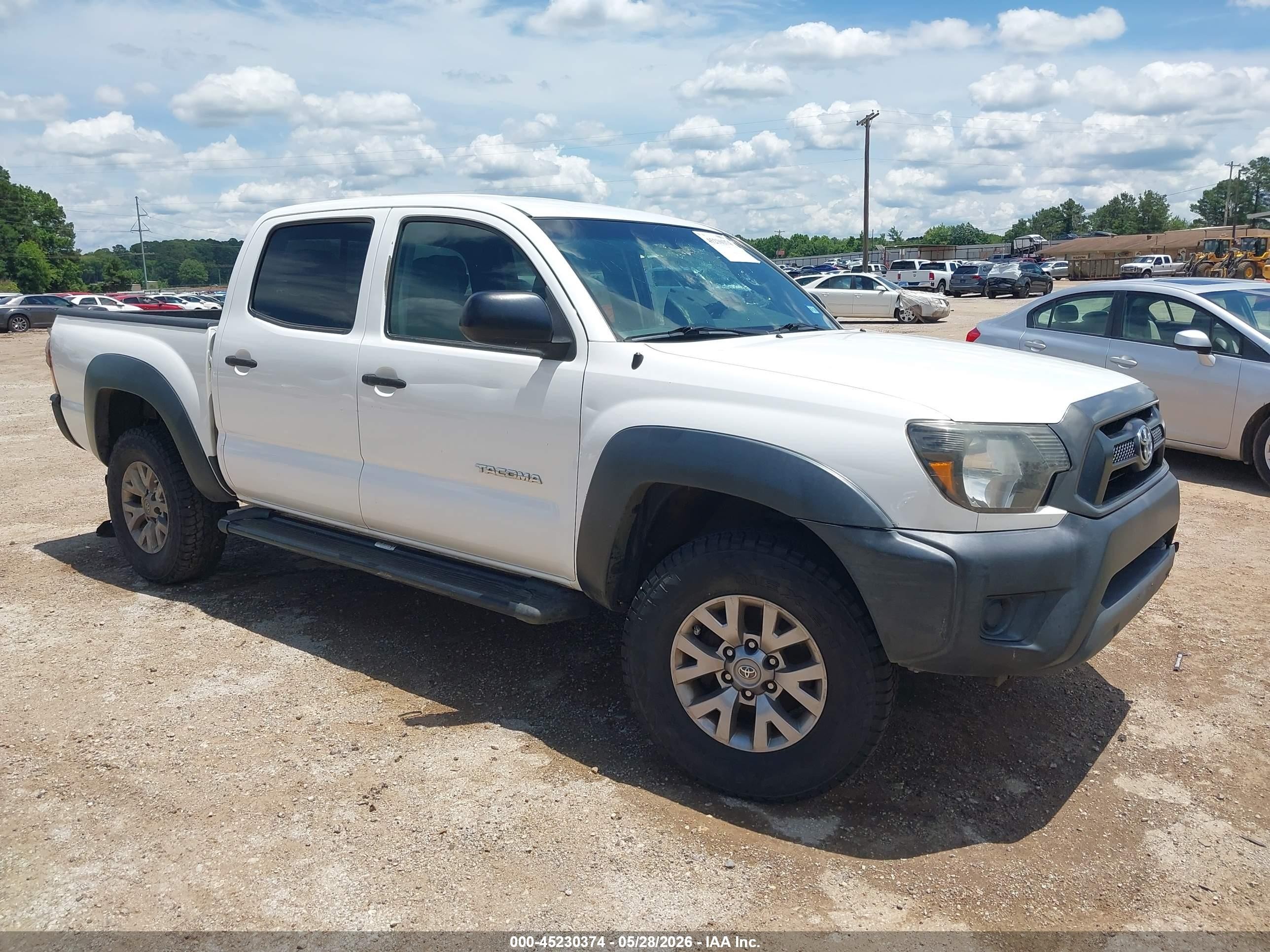 2012 Toyota Tacoma Prerunner White vin: 5TFJX4GN4CX006291