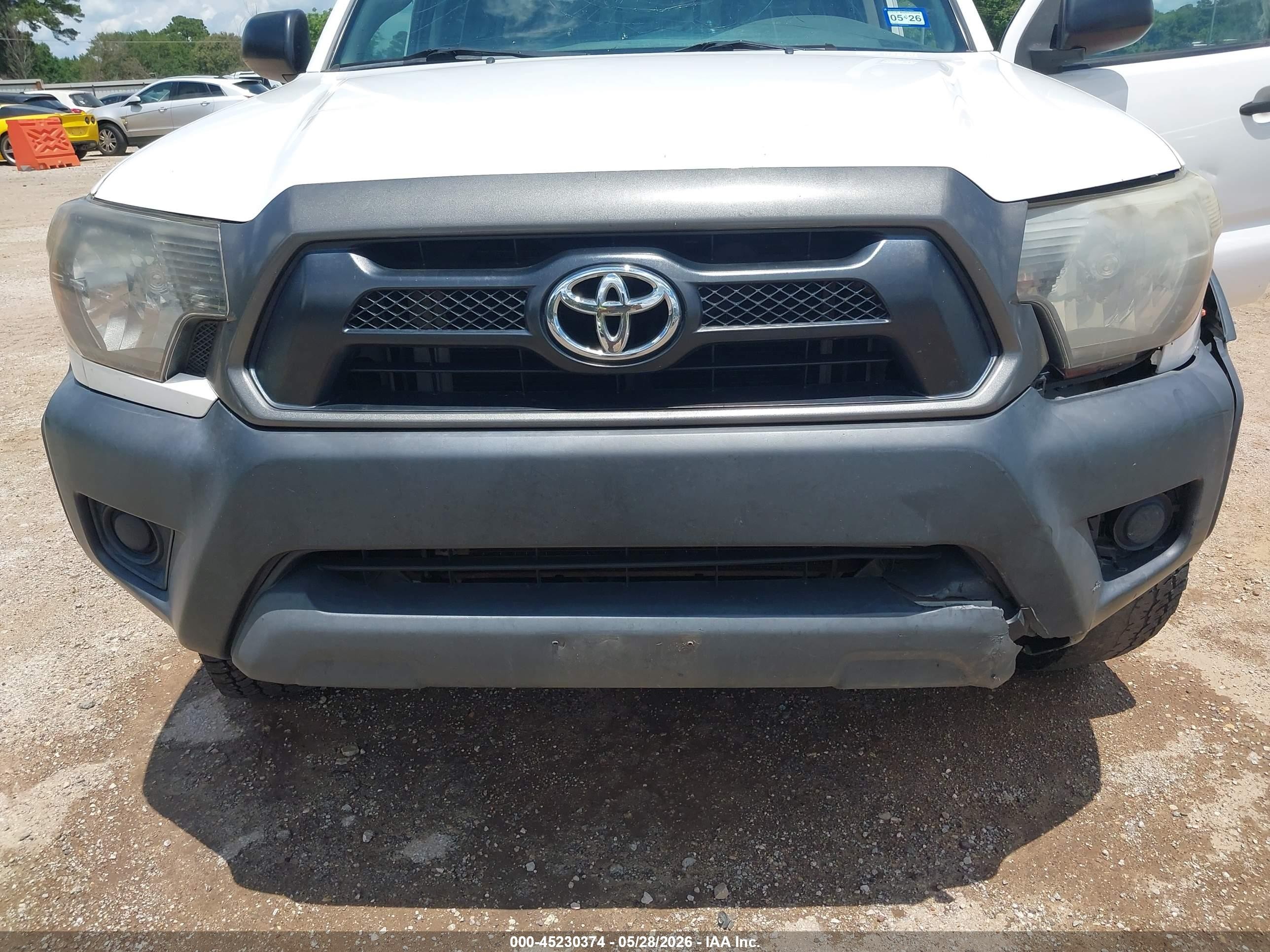 2012 Toyota Tacoma Prerunner White vin: 5TFJX4GN4CX006291
