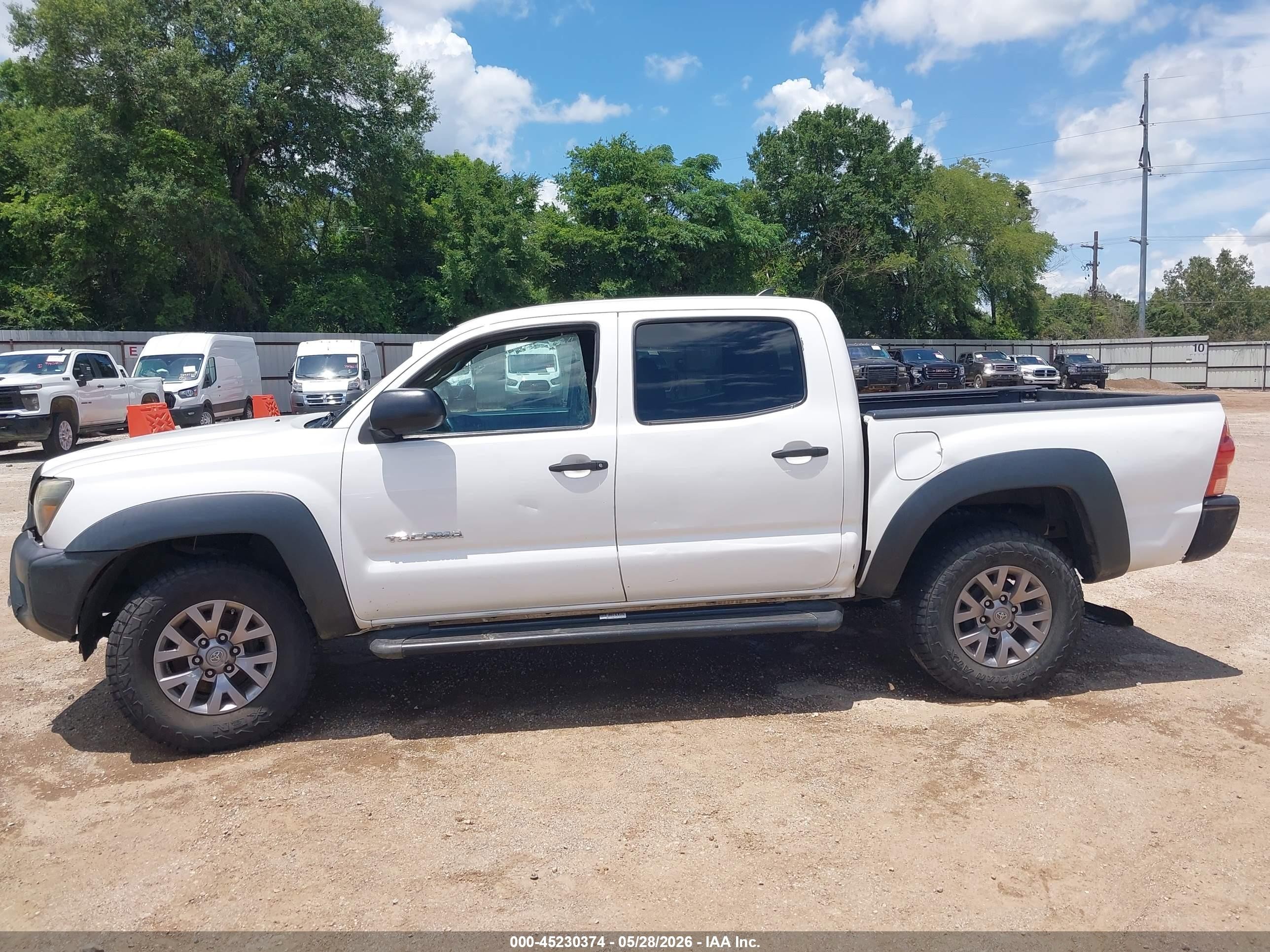 2012 Toyota Tacoma Prerunner White vin: 5TFJX4GN4CX006291