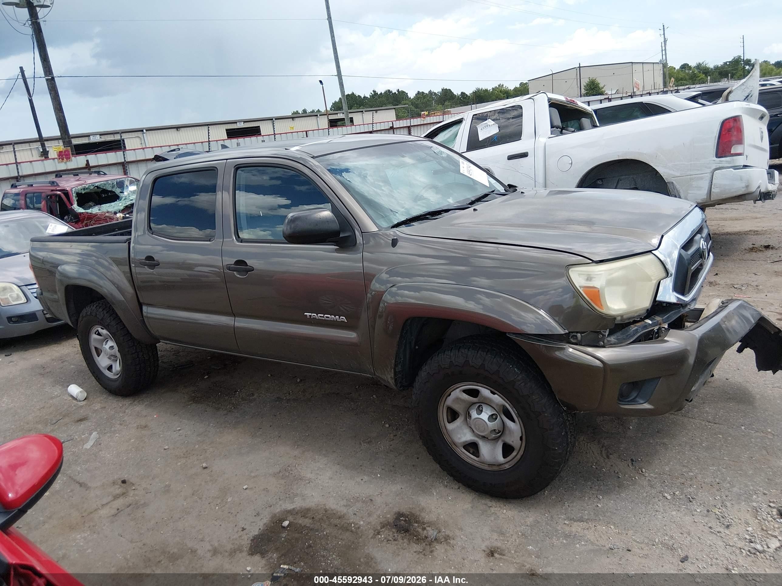 2015 Toyota Tacoma Prerunner Brown vin: 5TFJX4GN4FX039845