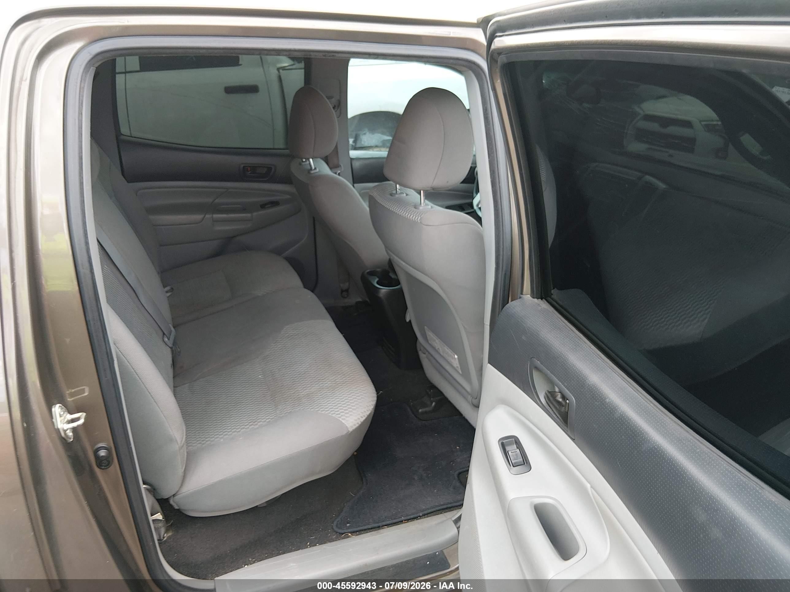2015 Toyota Tacoma Prerunner Brown vin: 5TFJX4GN4FX039845
