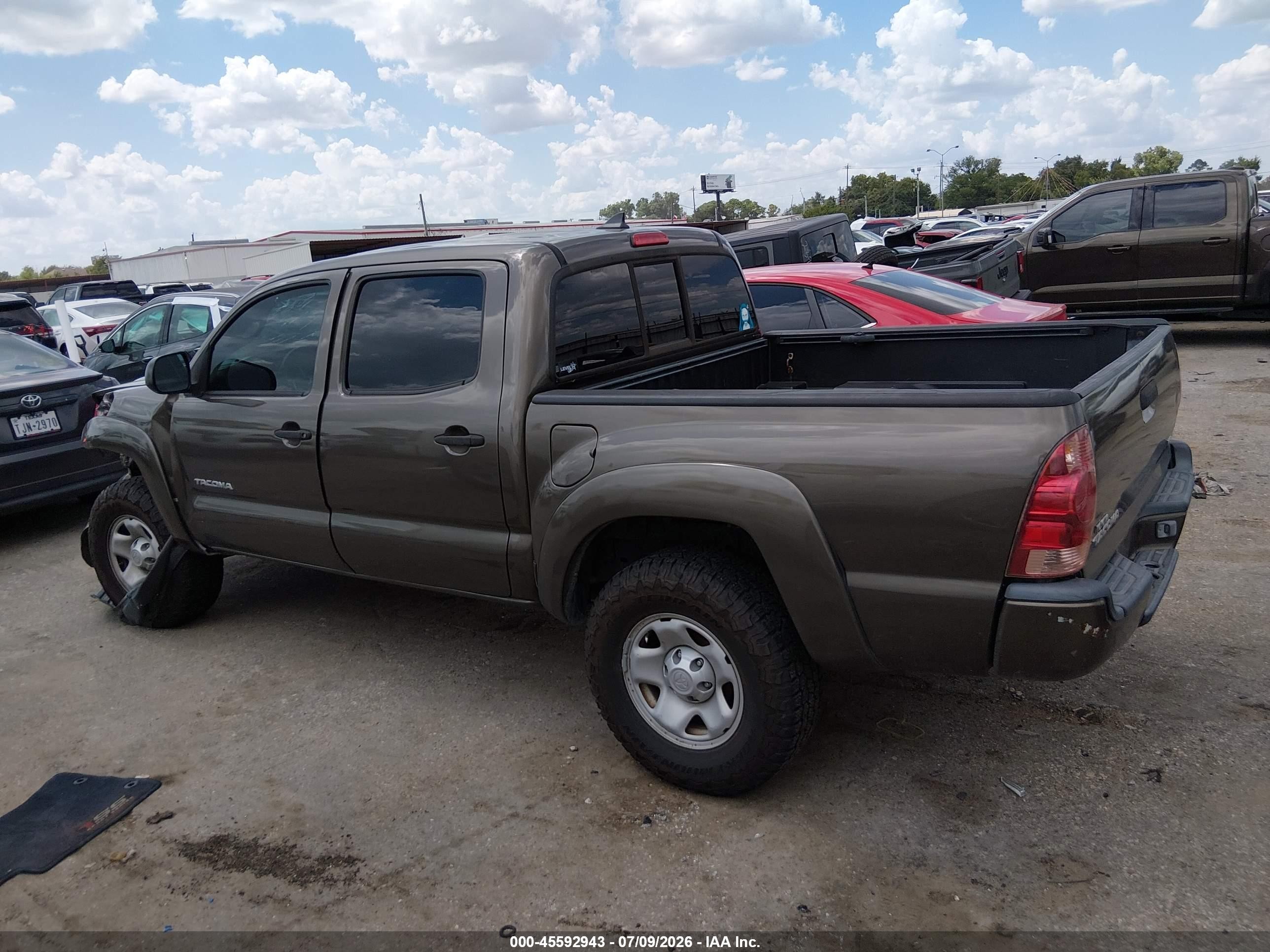 2015 Toyota Tacoma Prerunner Brown vin: 5TFJX4GN4FX039845