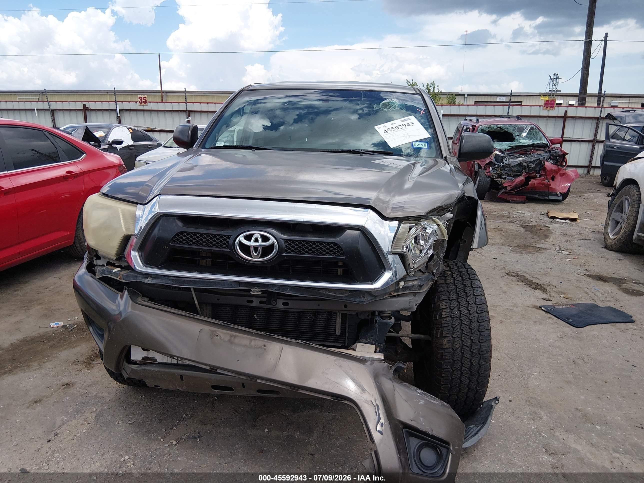 2015 Toyota Tacoma Prerunner Brown vin: 5TFJX4GN4FX039845