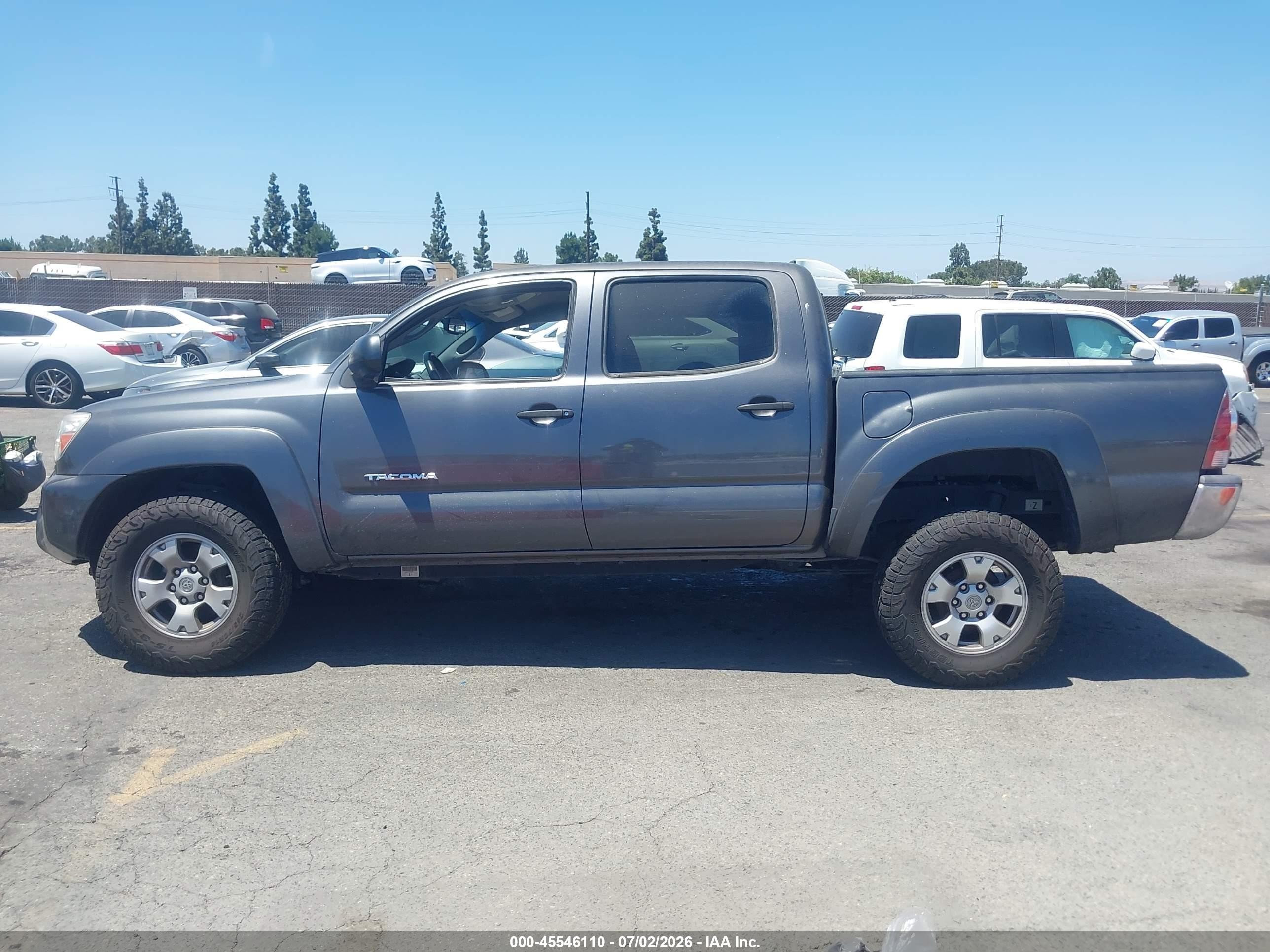 2013 Toyota Tacoma Prerunner Gray vin: 5TFJX4GN5DX024655