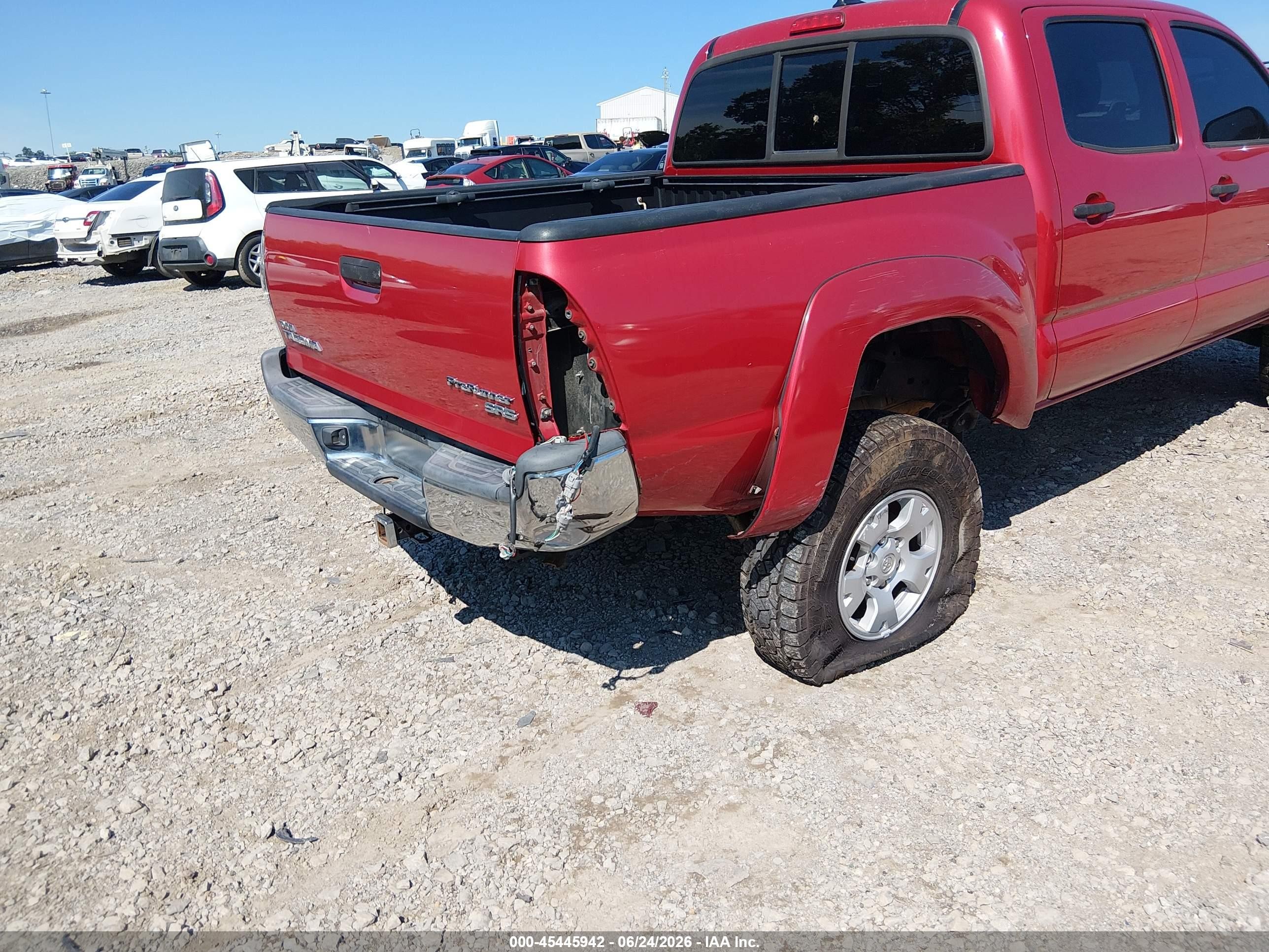2014 Toyota Tacoma Prerunner Red vin: 5TFJX4GN5EX027945