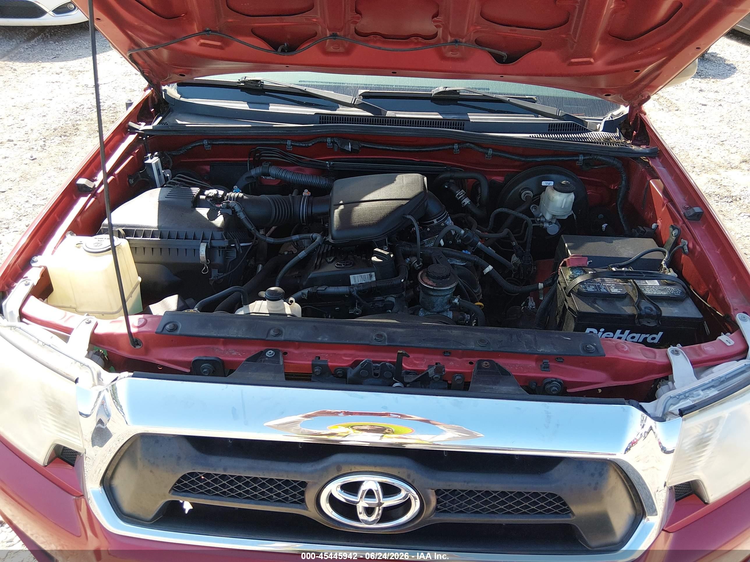 2014 Toyota Tacoma Prerunner Red vin: 5TFJX4GN5EX027945