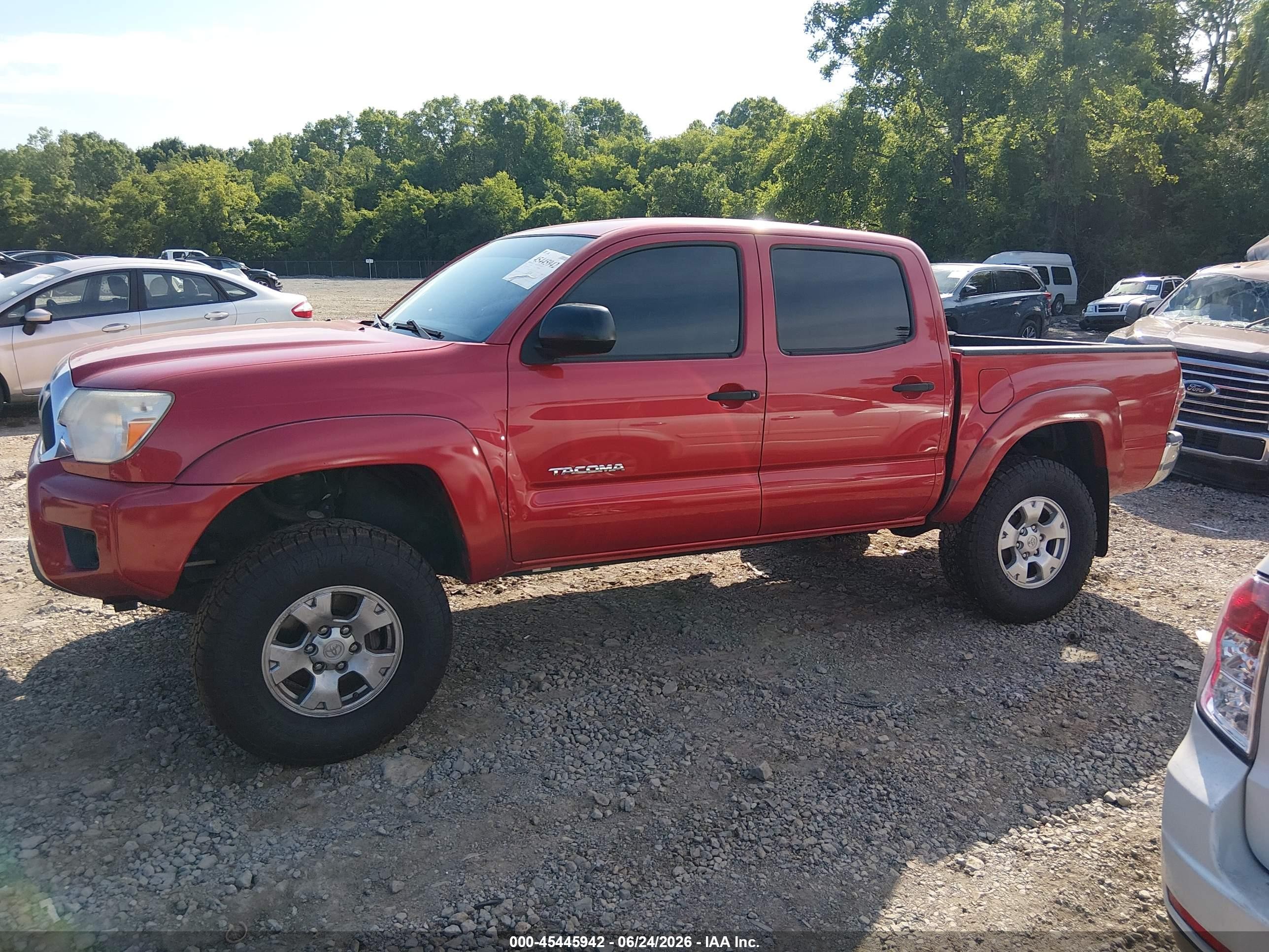 2014 Toyota Tacoma Prerunner Red vin: 5TFJX4GN5EX027945