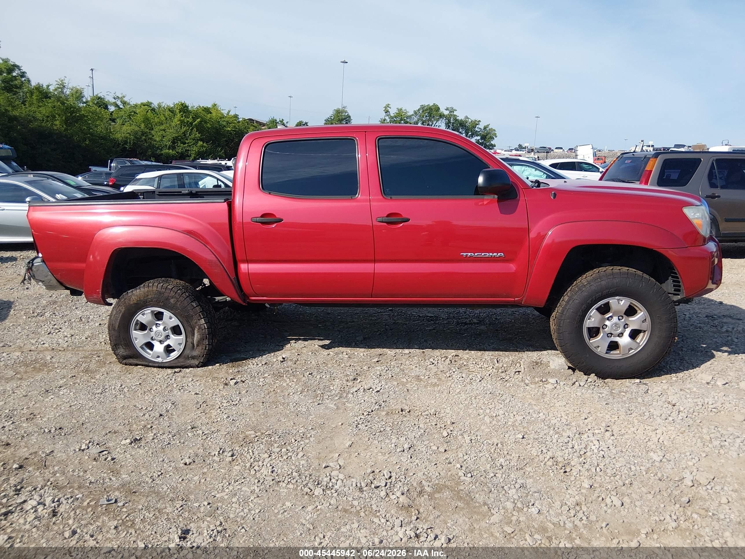 2014 Toyota Tacoma Prerunner Red vin: 5TFJX4GN5EX027945