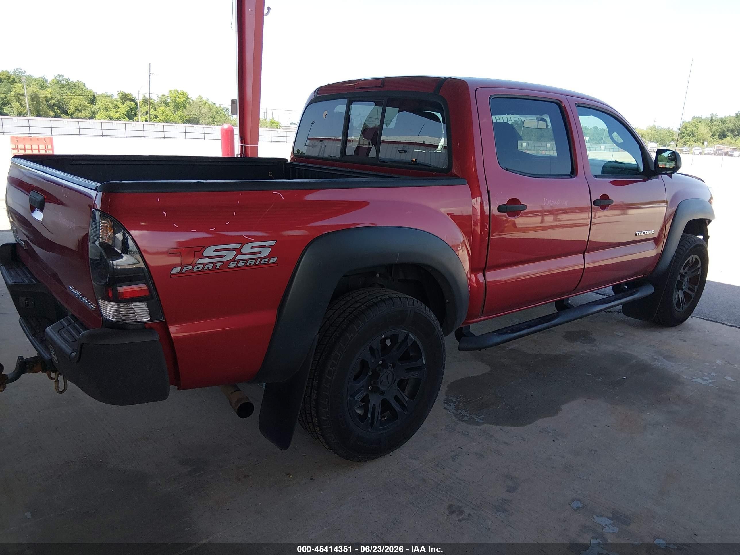 2015 Toyota Tacoma Prerunner Red vin: 5TFJX4GN5FX040079