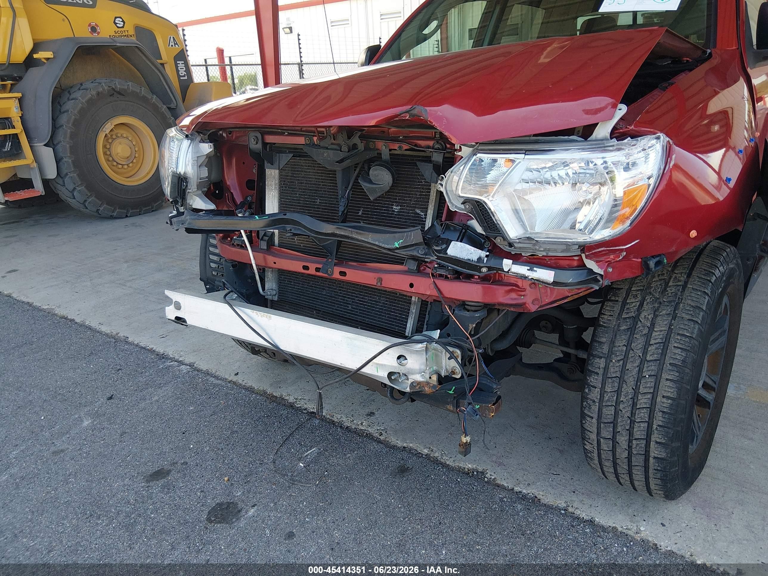 2015 Toyota Tacoma Prerunner Red vin: 5TFJX4GN5FX040079