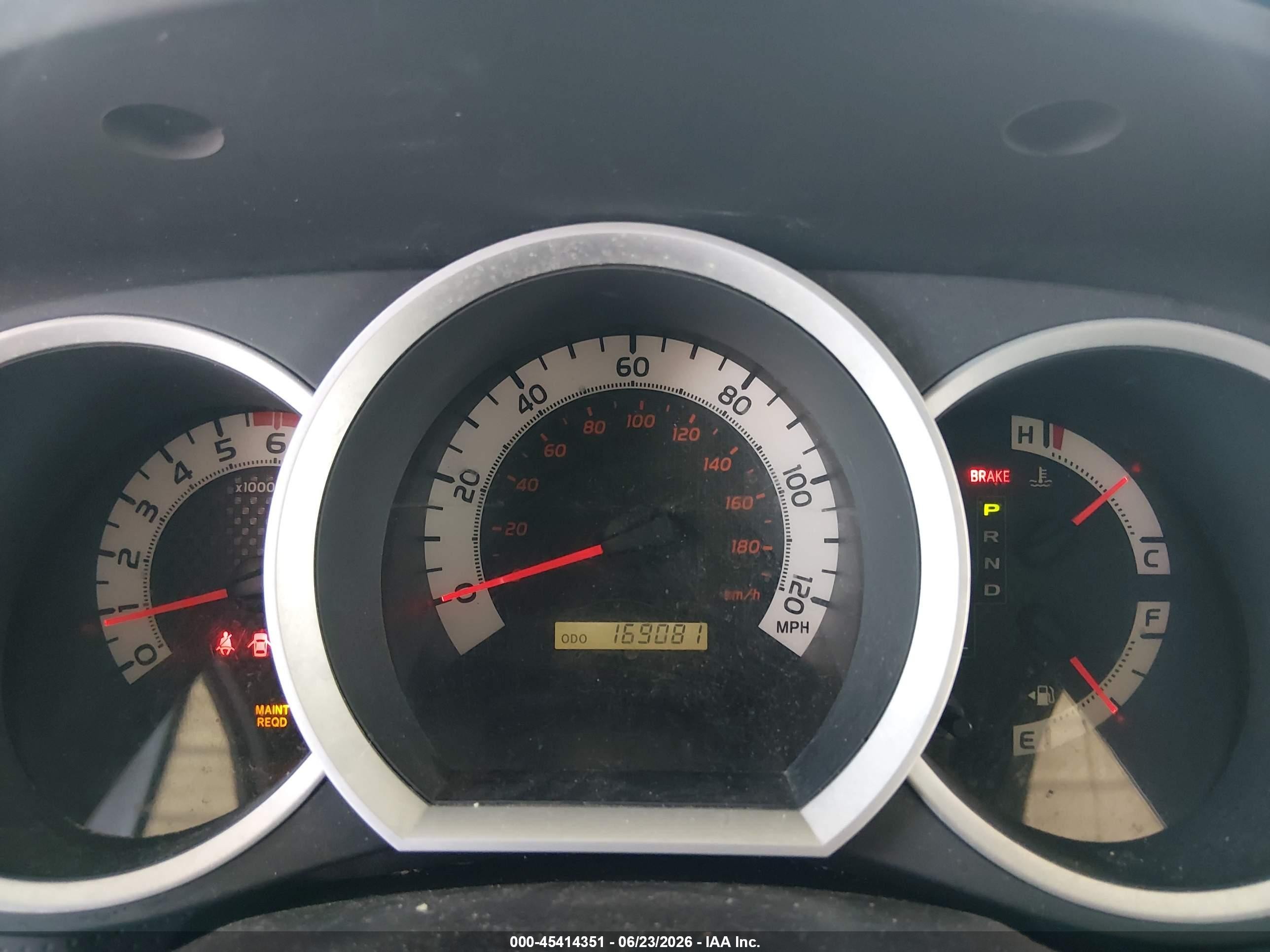 2015 Toyota Tacoma Prerunner Red vin: 5TFJX4GN5FX040079