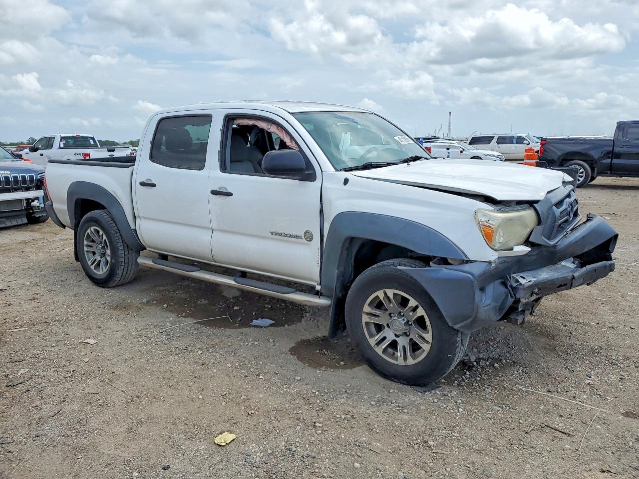 2015 Toyota Tacoma Prerunner White vin: 5TFJX4GN6FX048420