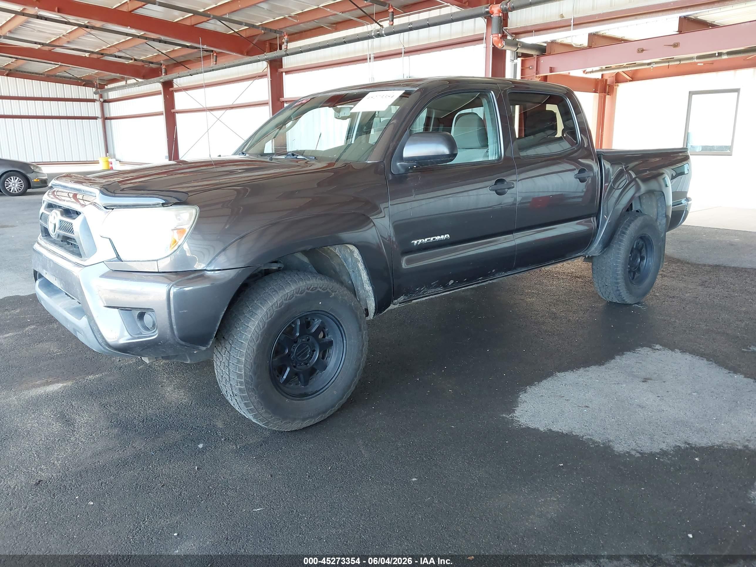 2013 Toyota Tacoma Prerunner Gray vin: 5TFJX4GN7DX019649