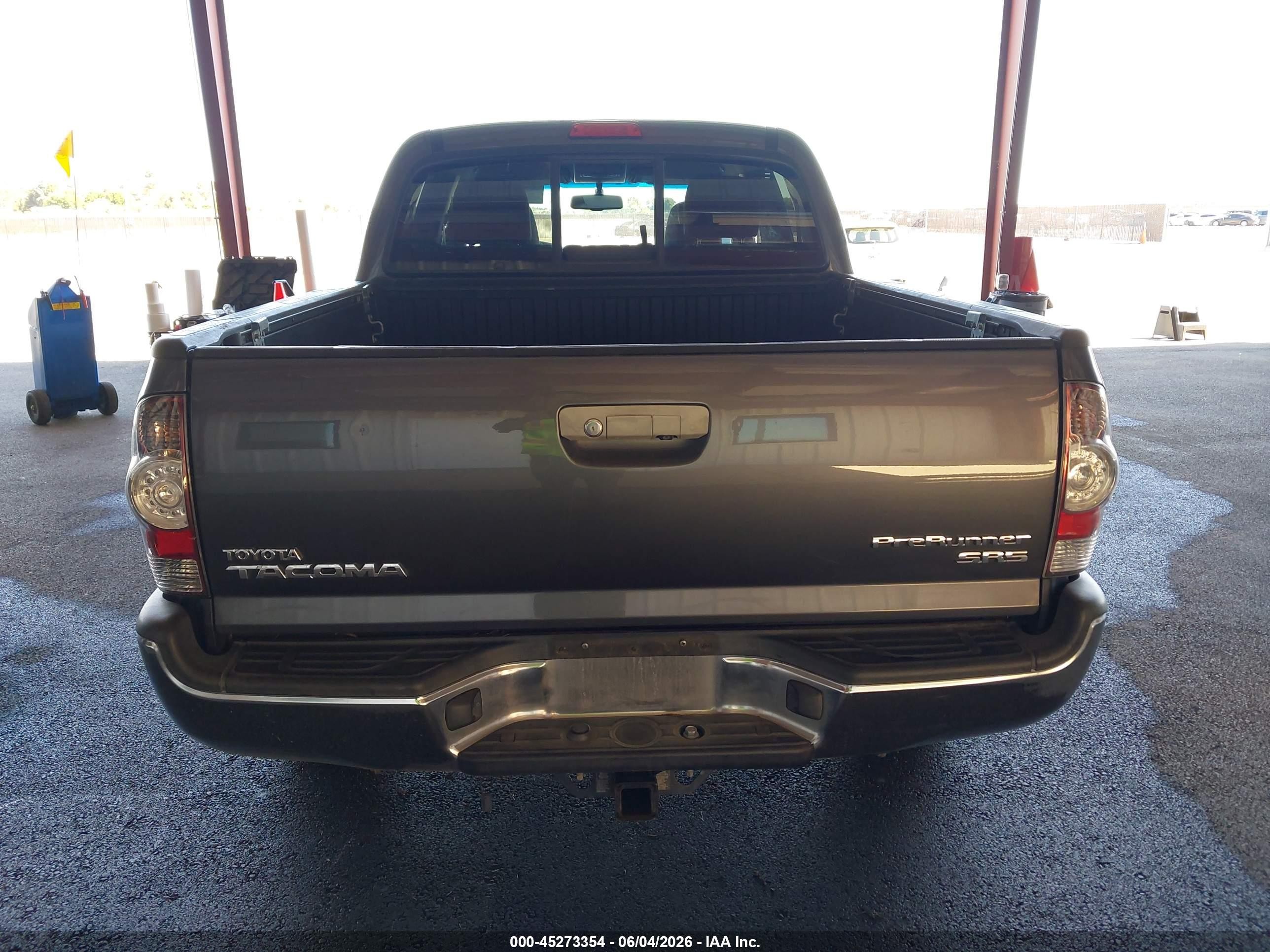 2013 Toyota Tacoma Prerunner Gray vin: 5TFJX4GN7DX019649