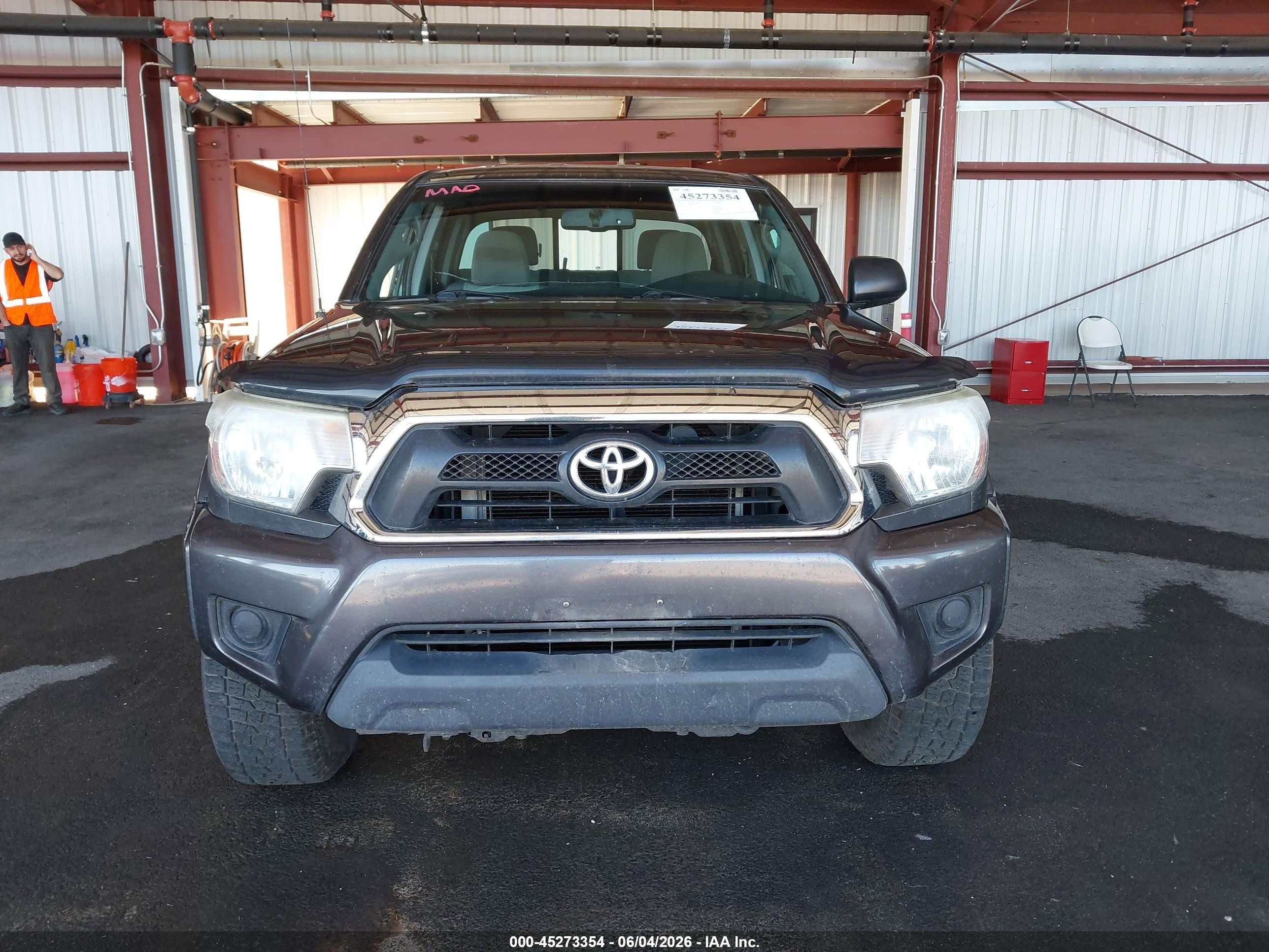 2013 Toyota Tacoma Prerunner Gray vin: 5TFJX4GN7DX019649