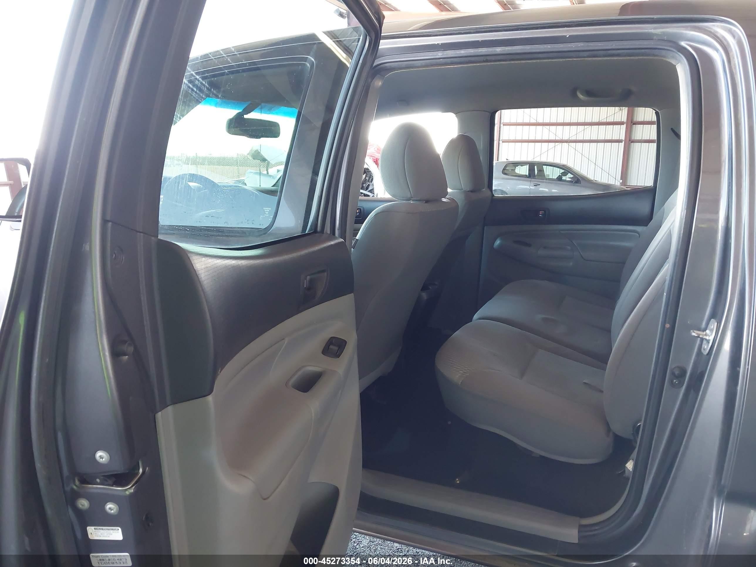 2013 Toyota Tacoma Prerunner Gray vin: 5TFJX4GN7DX019649