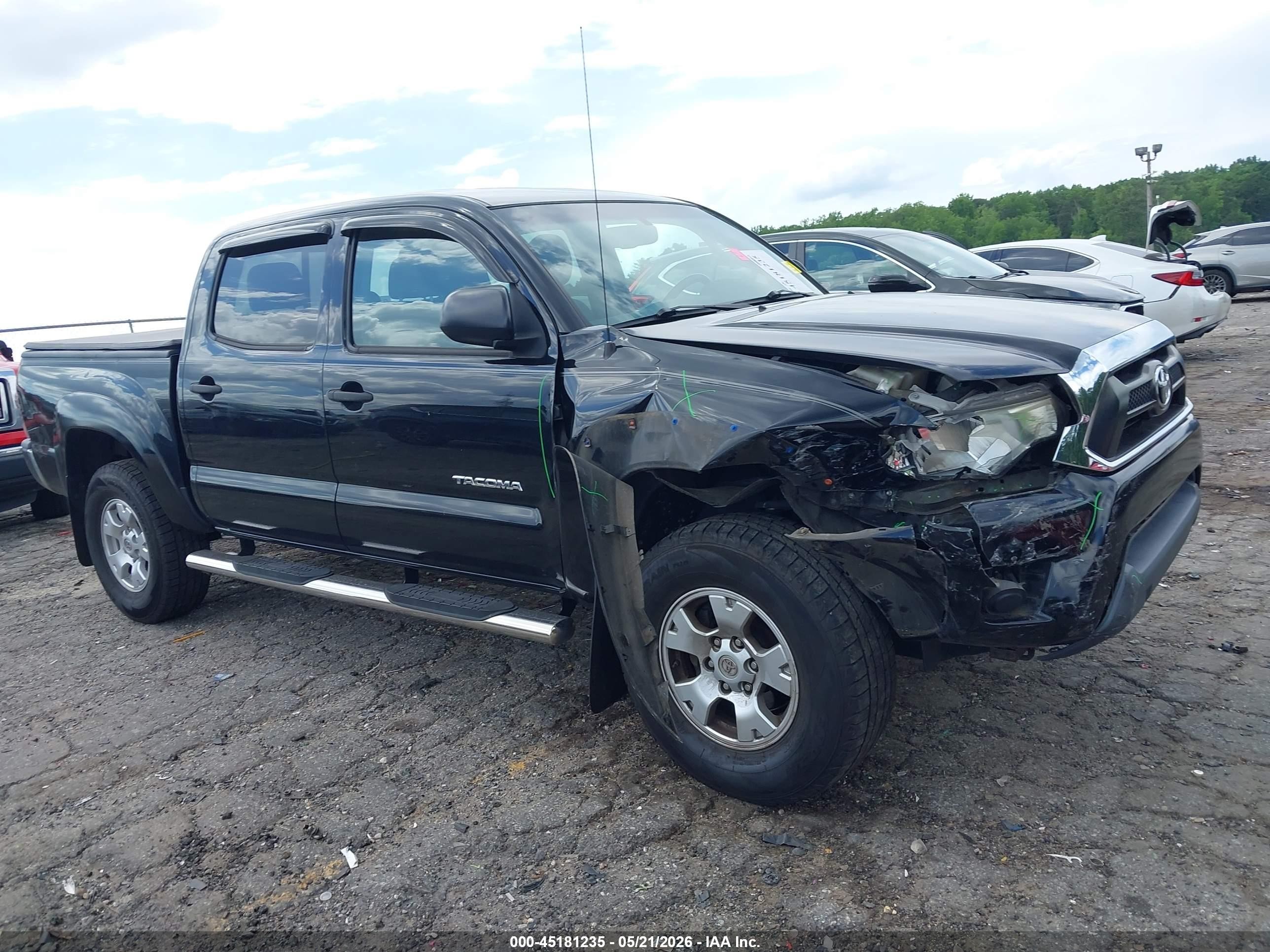2013 Toyota Tacoma Prerunner Black vin: 5TFJX4GN7DX025726