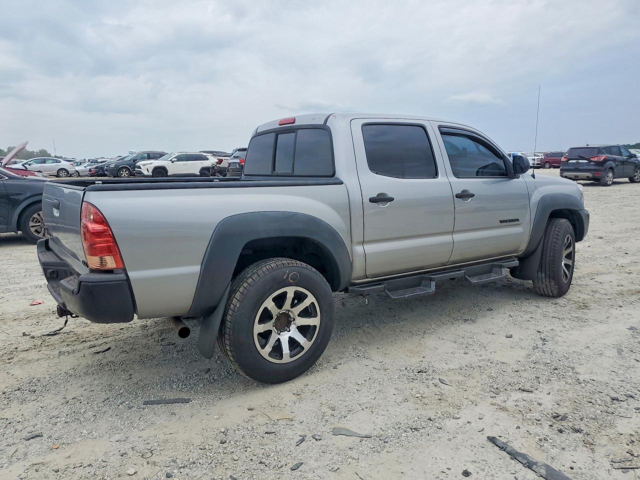 2015 Toyota Tacoma Double Cab Prerunner Серебряный vin: 5TFJX4GN7FX047583