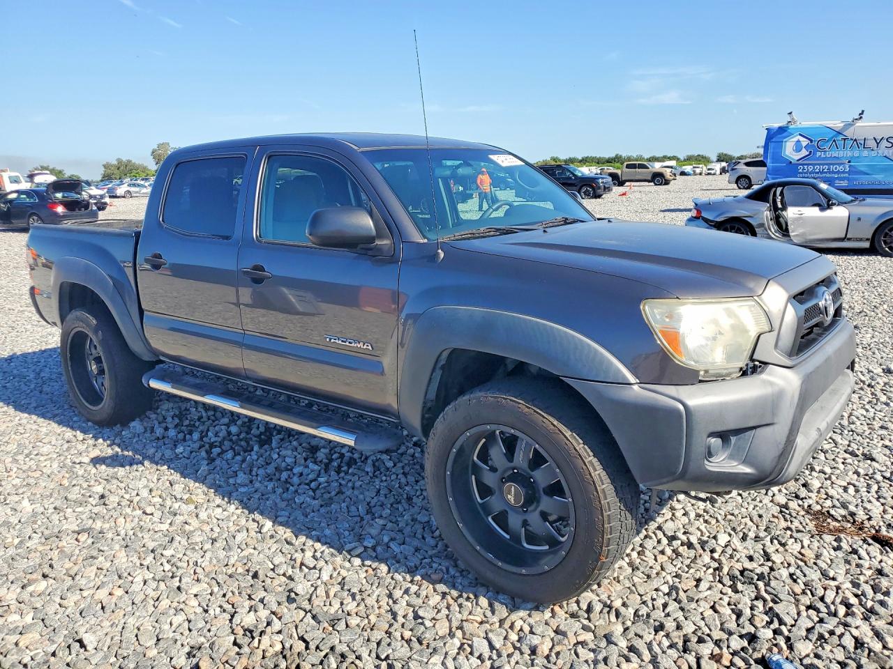 2014 Toyota Tacoma Prerunner Silver vin: 5TFJX4GN9EX027270