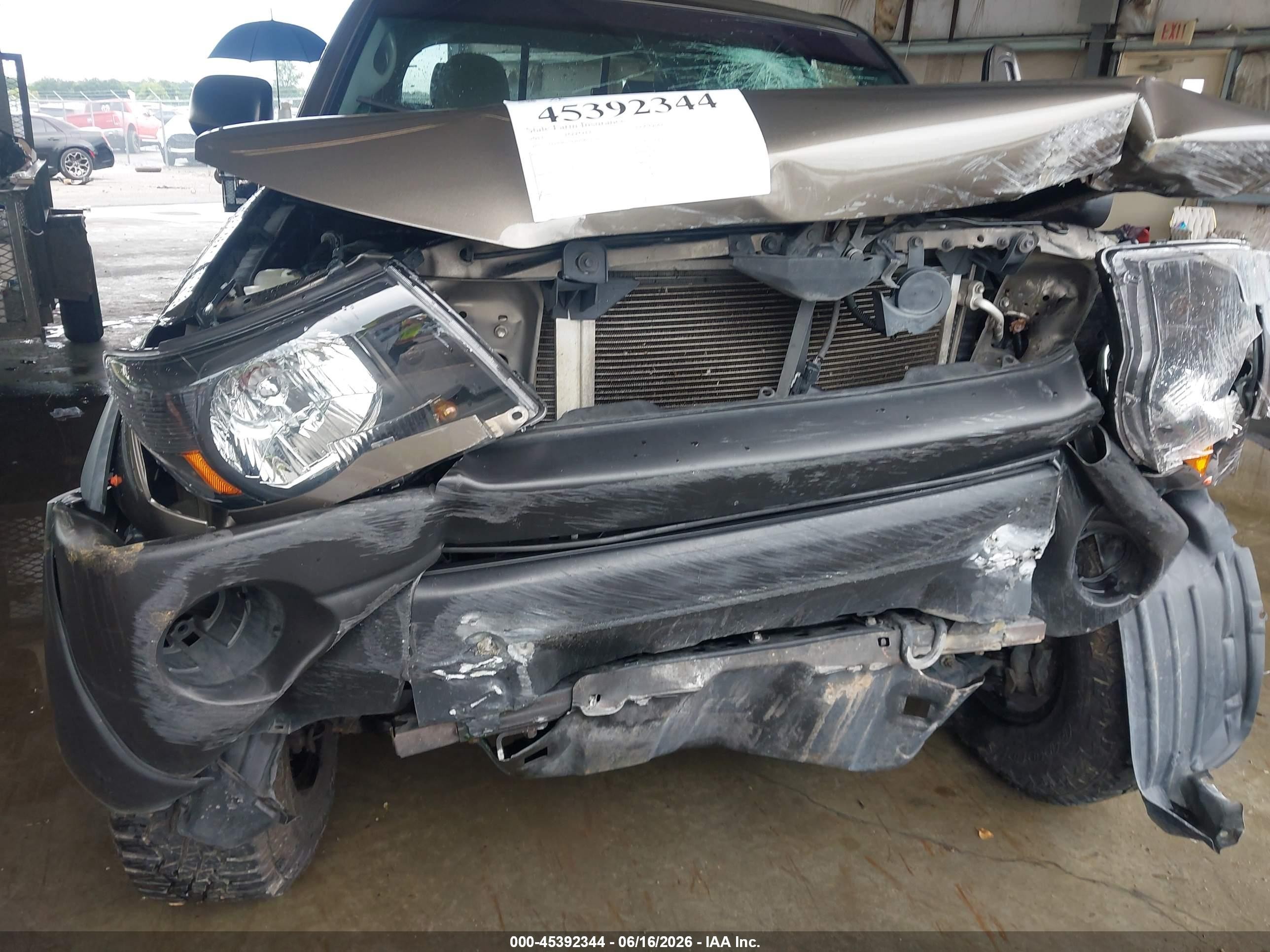2011 Toyota Tacoma Prerunner Brown vin: 5TFJX4GNXBX003779